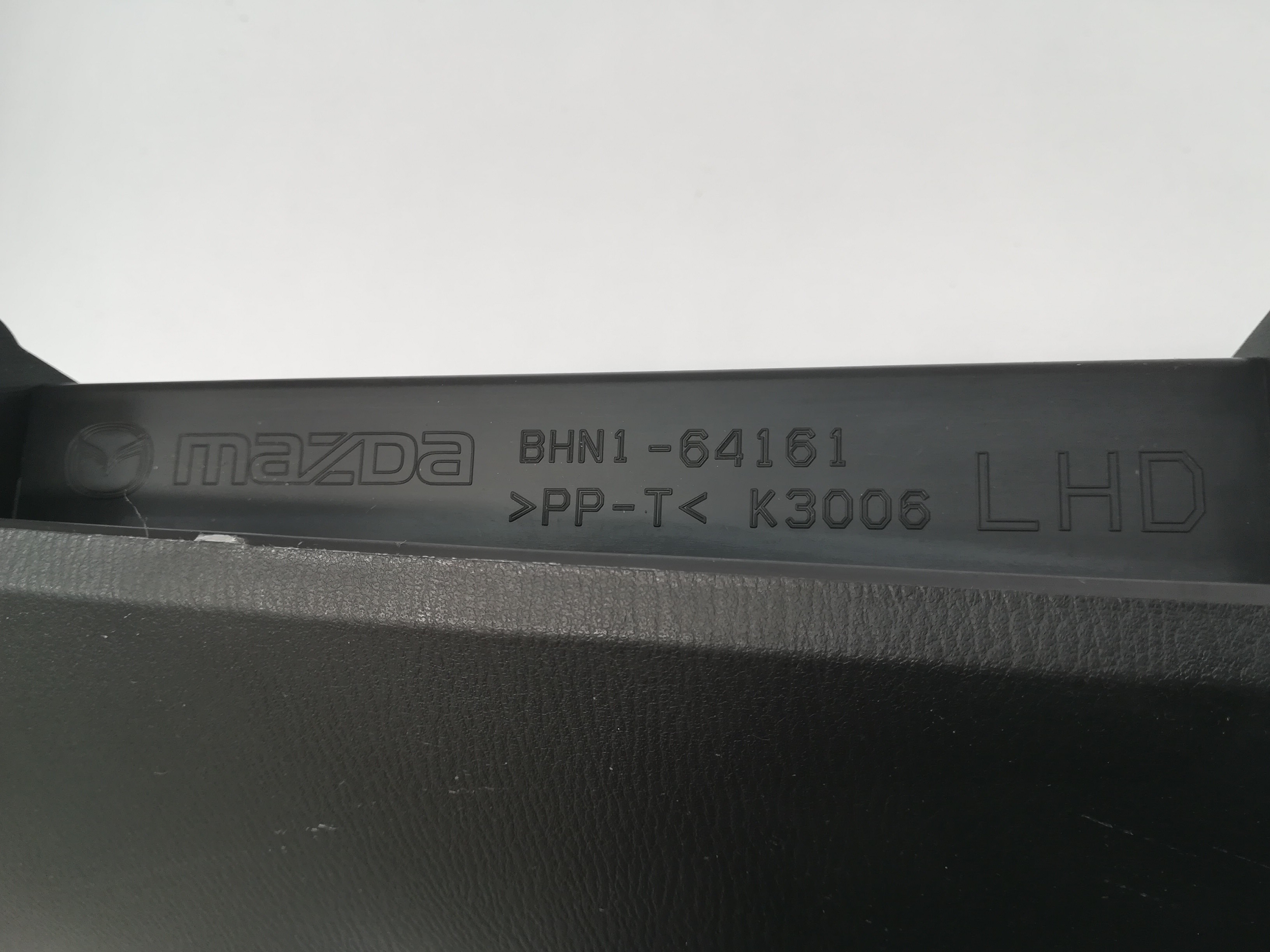 MAZDA 3 BM (2013-2019) Glove Box BHN164161, K3006 25170586