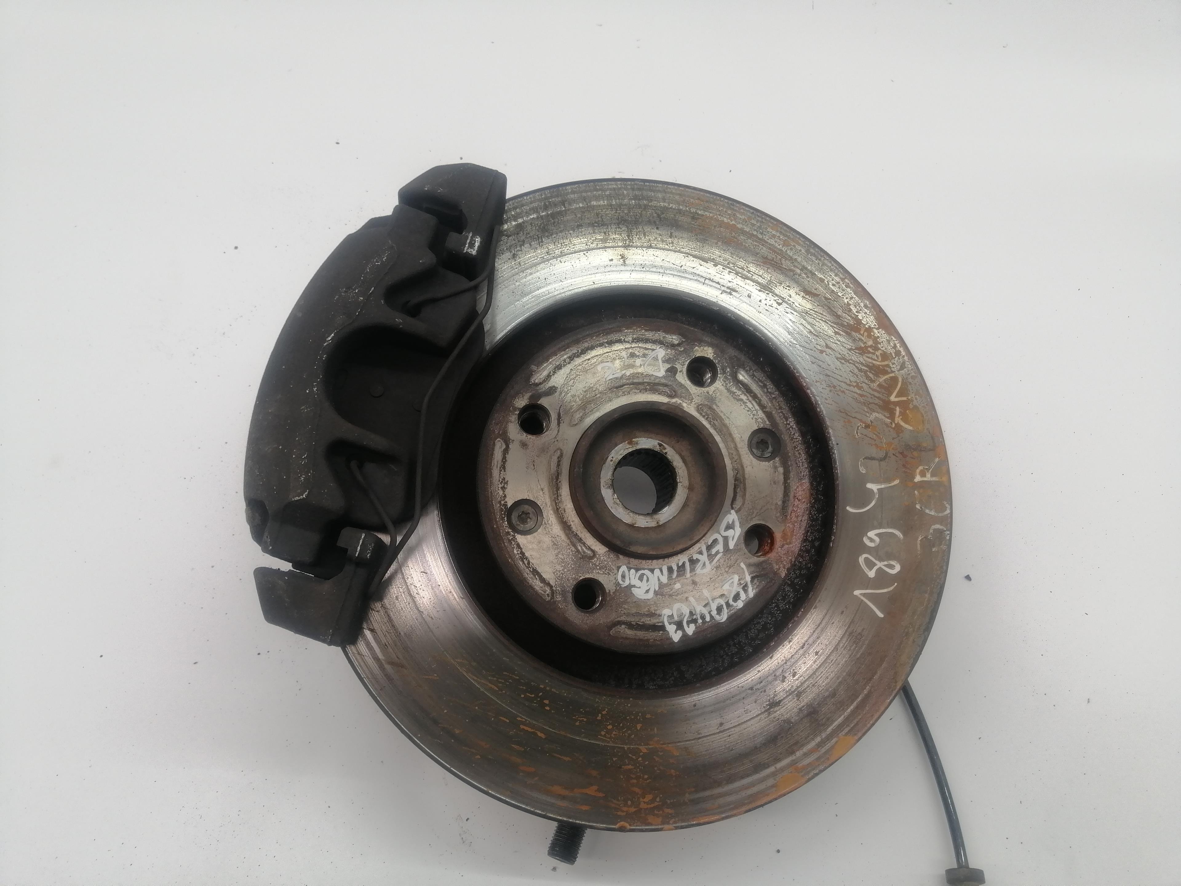 CITROËN Berlingo 2 generation (2008-2023) Front Left Wheel Hub 364696 25690946