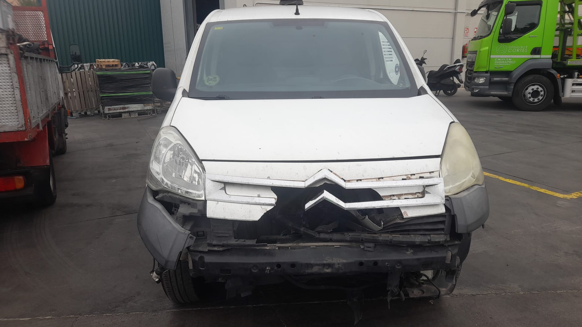 CITROËN Berlingo 2 generation (2008-2023) Fremre venstre hjulnav 364696 24017759