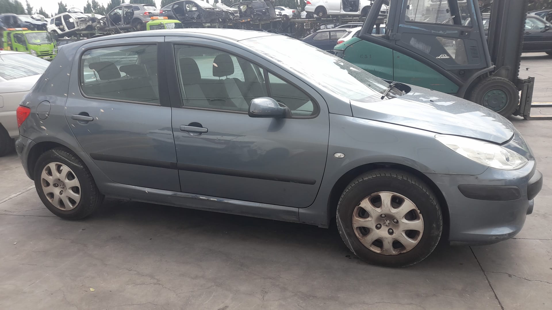 PEUGEOT 307 1 generation (2001-2008) Bagažinės palangė 8794NJ 25175478