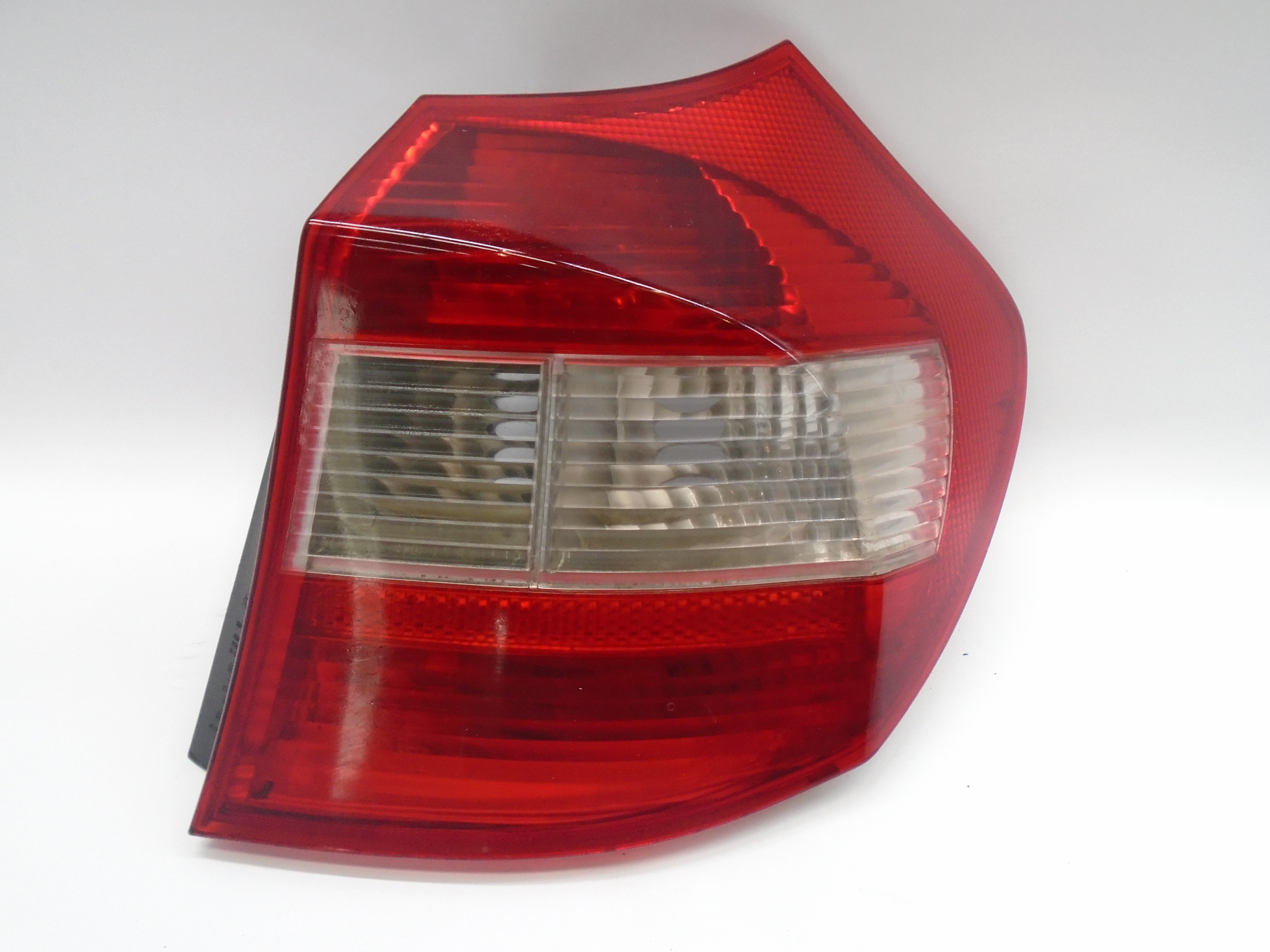 BMW 1 Series E81/E82/E87/E88 (2004-2013) Rear Right Taillight Lamp 63216924502 25200712