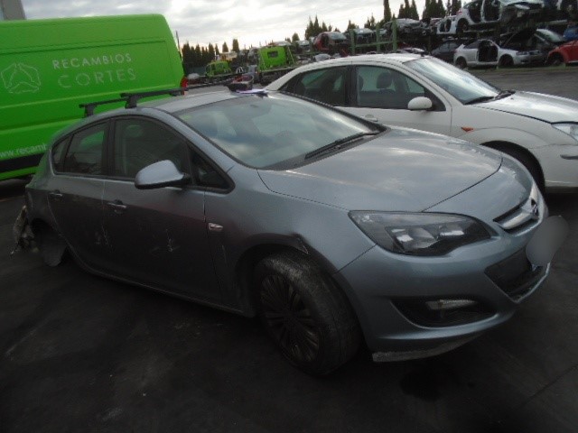 OPEL Astra J (2009-2020) Передний траверс 13470622 18542025