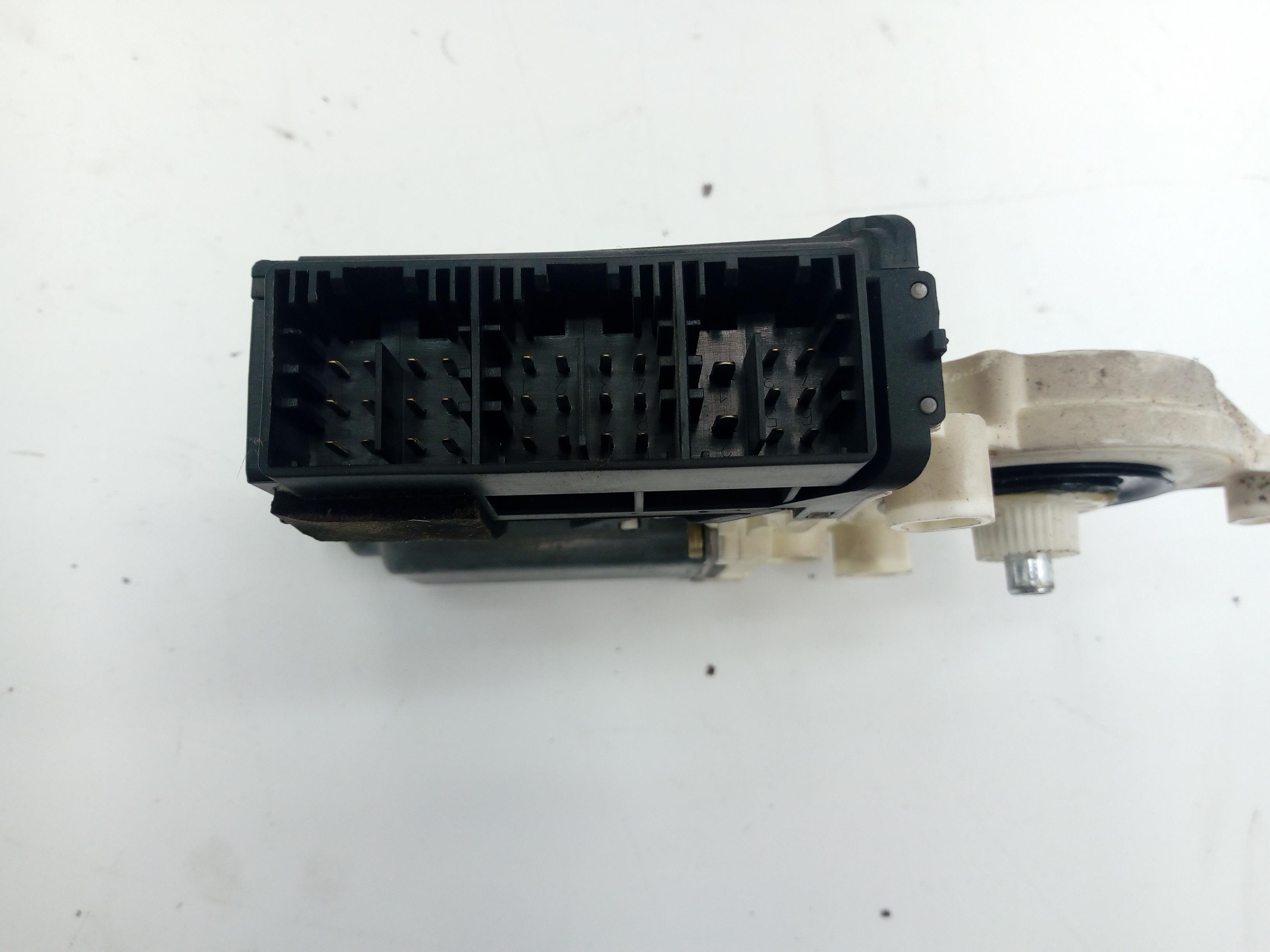 SEAT Cordoba 2 generation (1999-2009) Front Left Door Window Regulator Motor 6Q2959802A 25706188