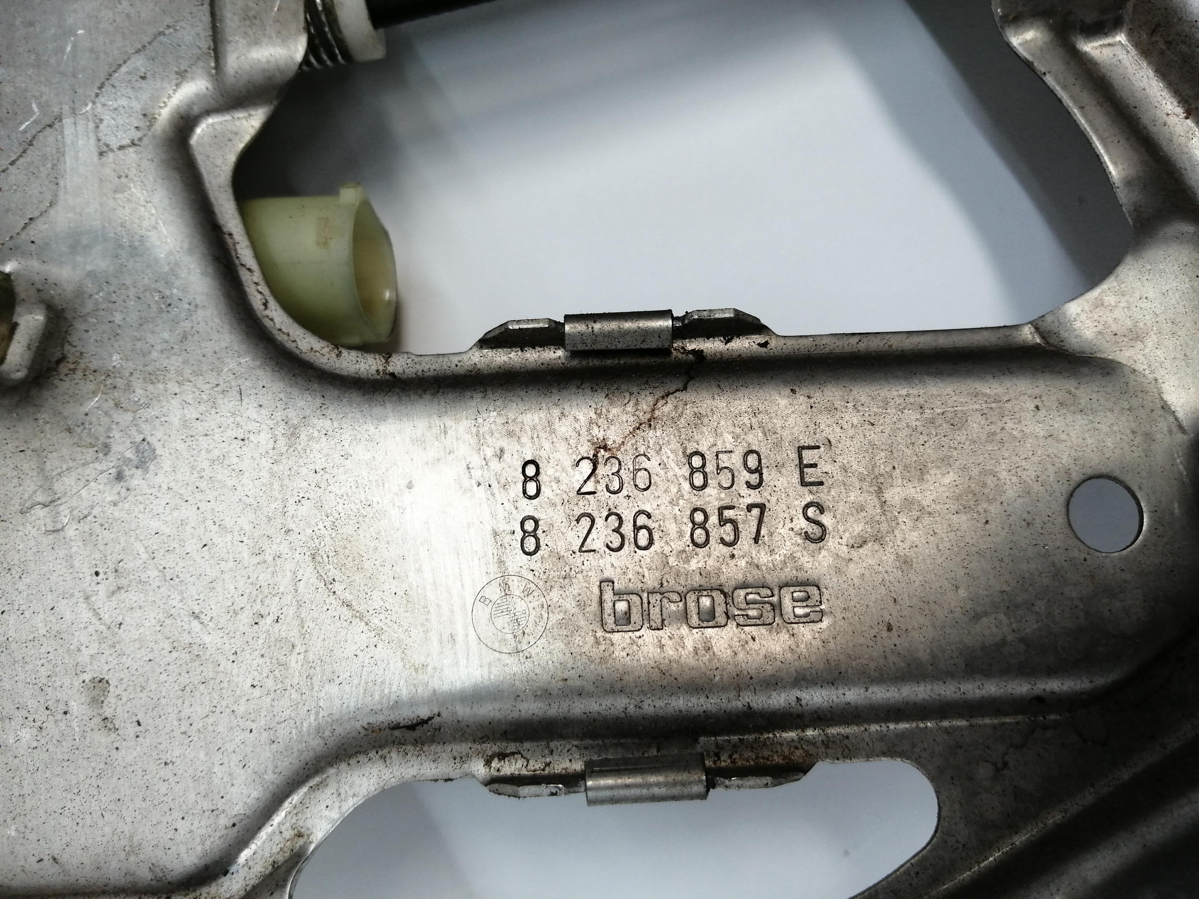 AUDI 80 B4 (1991-1996) Regulator de geam ușă stânga față 51338252393 25583588