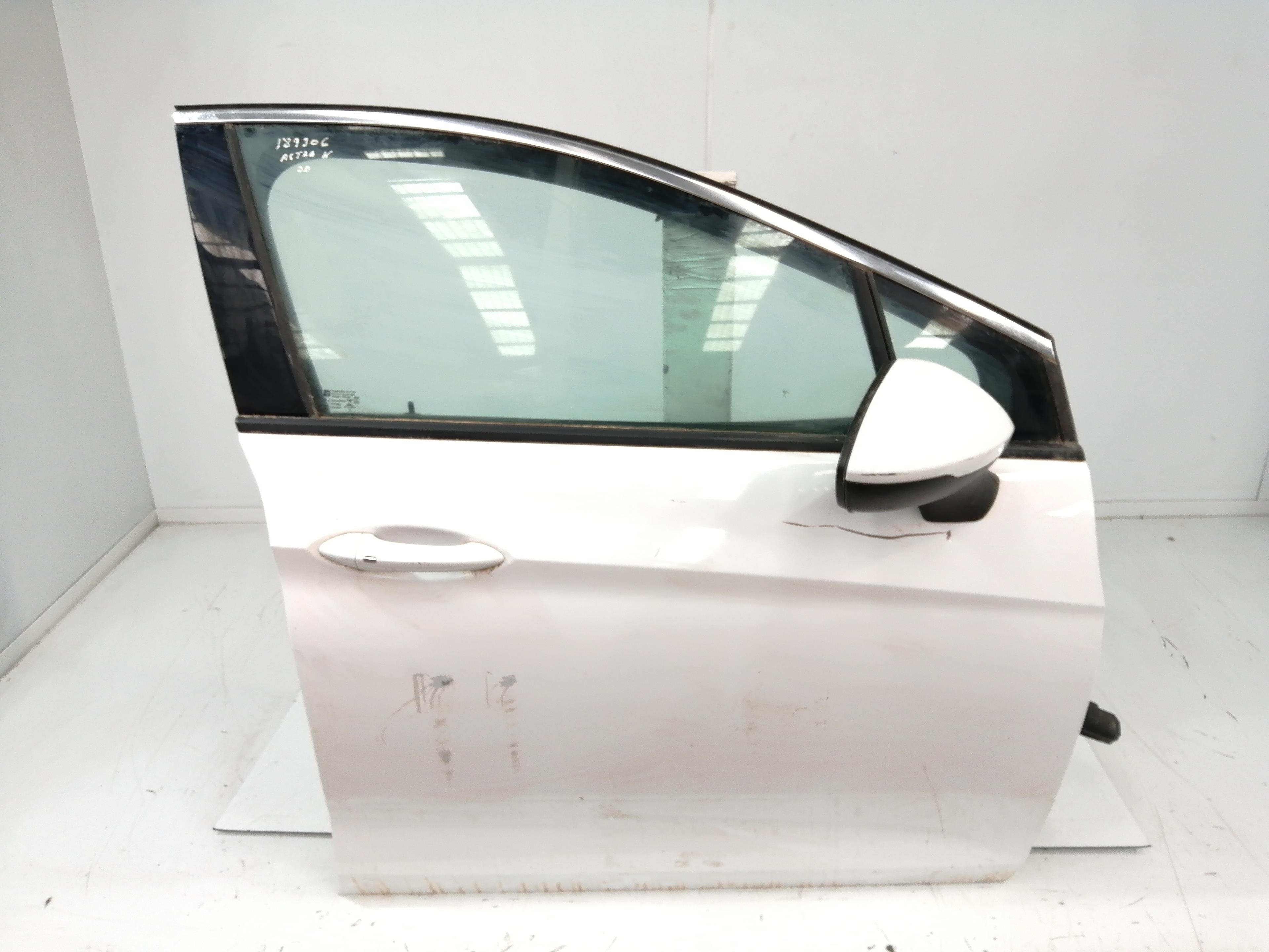 OPEL Astra K (2015-2021) Oikea etuovi 39160868 25504690