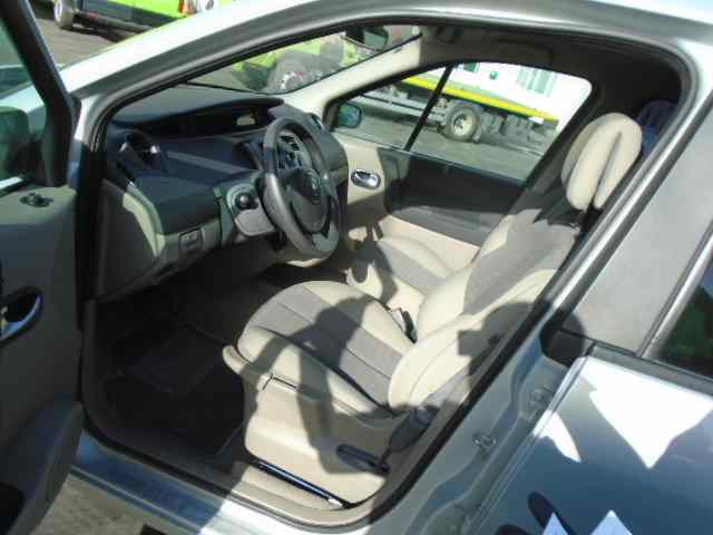 RENAULT Scenic 2 generation (2003-2010) Pravý přední hnací hřídel 8200216625, AUTOMATICO 18410448