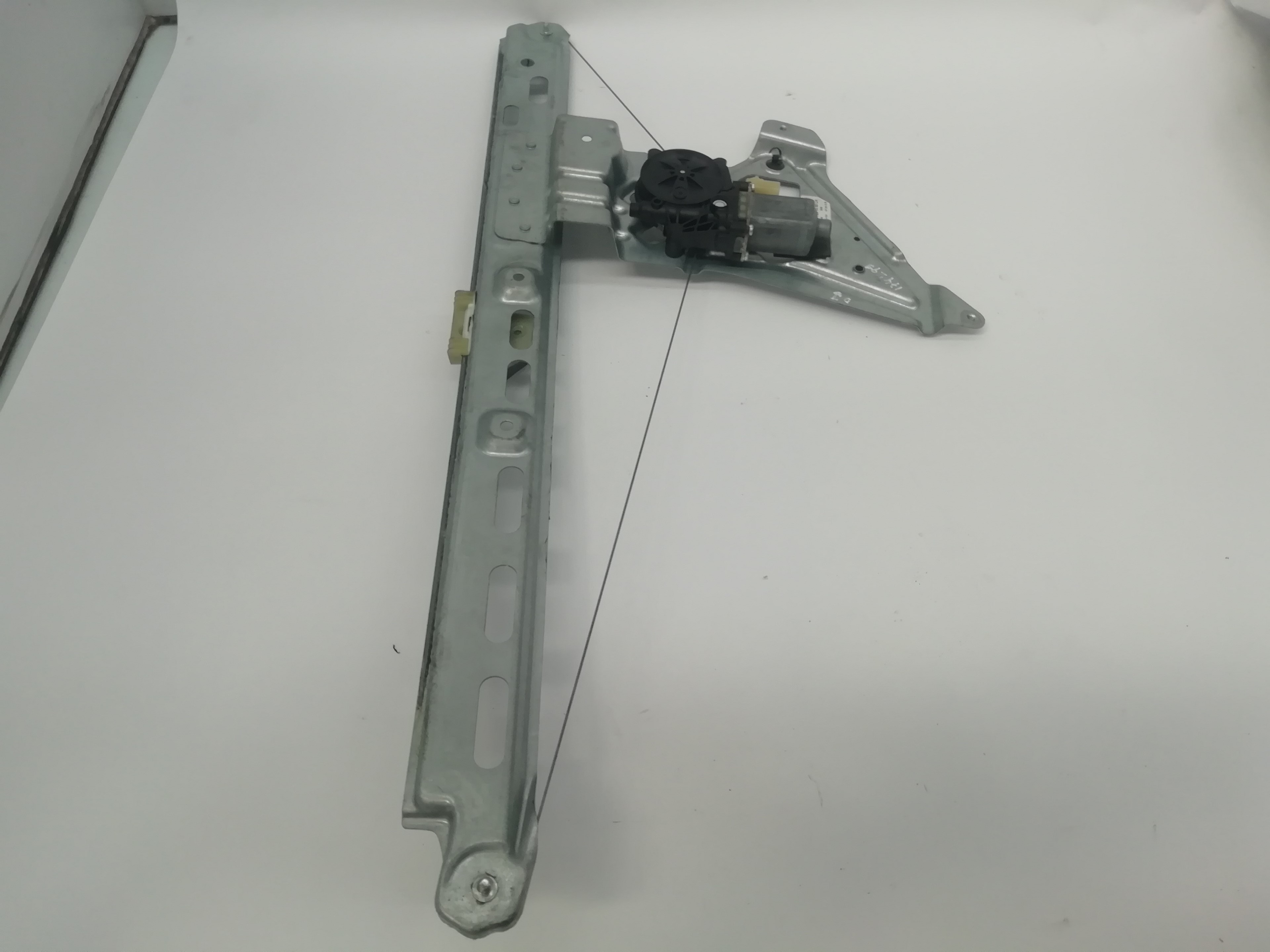 MERCEDES-BENZ Sprinter Front Left Door Window Regulator A9107201000 18657725