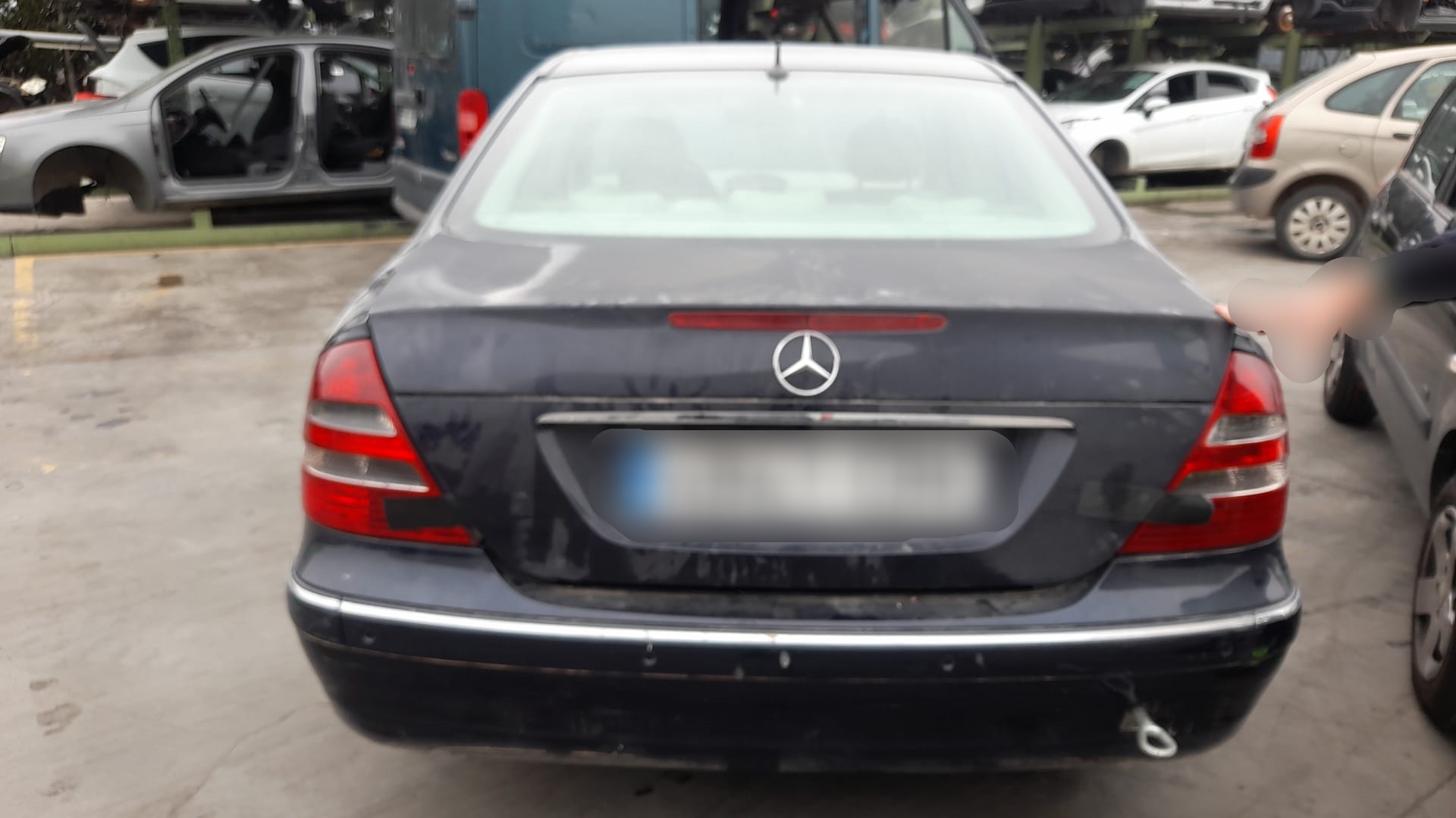 MERCEDES-BENZ E-Class W211/S211 (2002-2009) Galinės kairės durys A2117300105 18540595