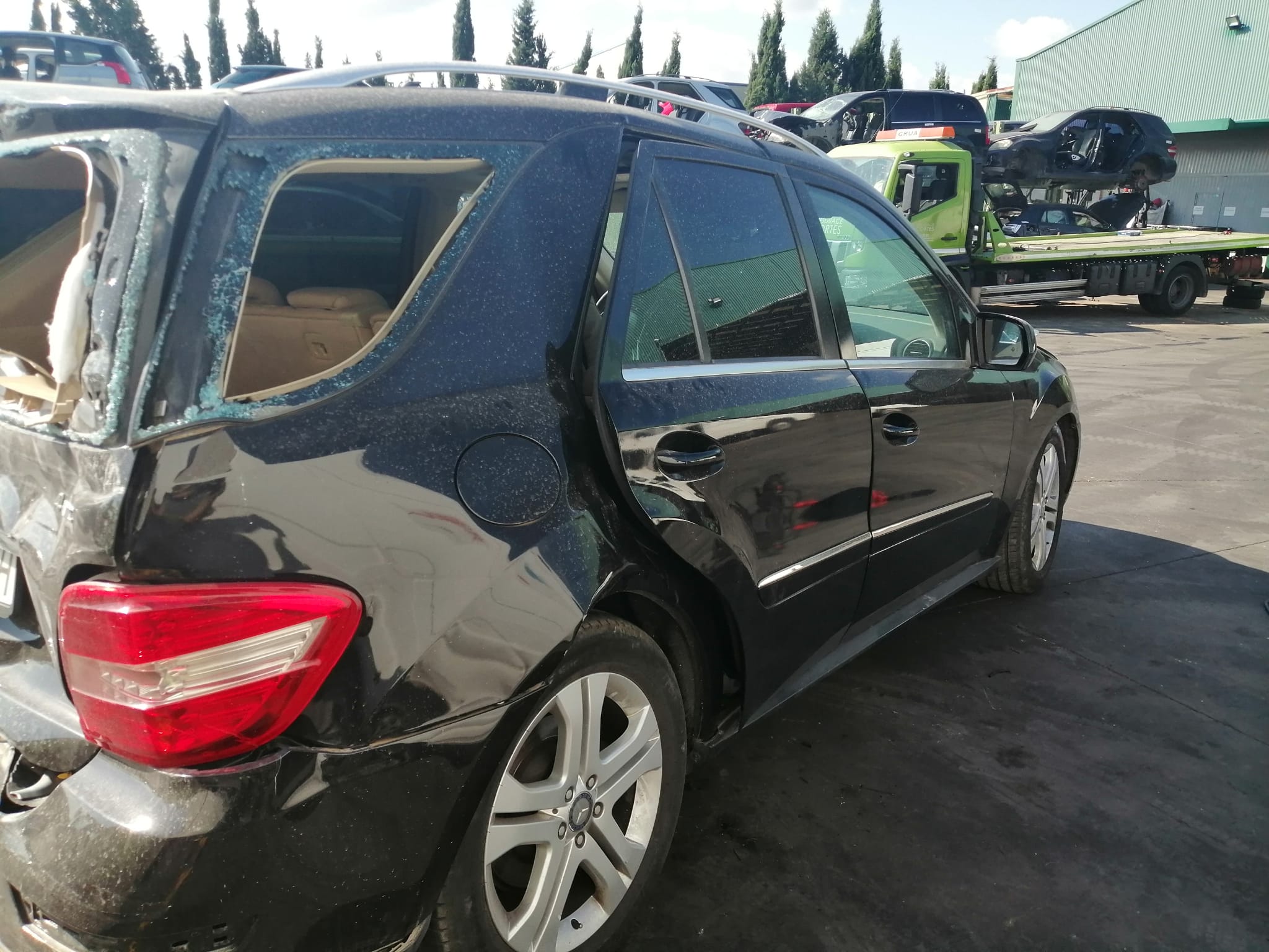 MERCEDES-BENZ M-Class W164 (2005-2011) Galinių dešinių durų stiklo pakelėjas A1647303279 18640881