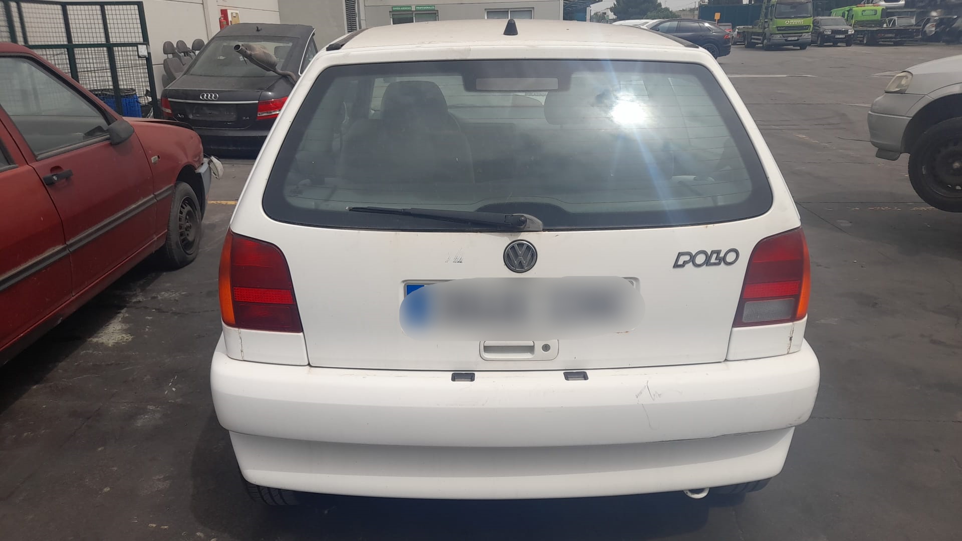 TOYOTA Polo 3 generation (1994-2002) Priekšējais kreisais spārns 6N0821021 18556629