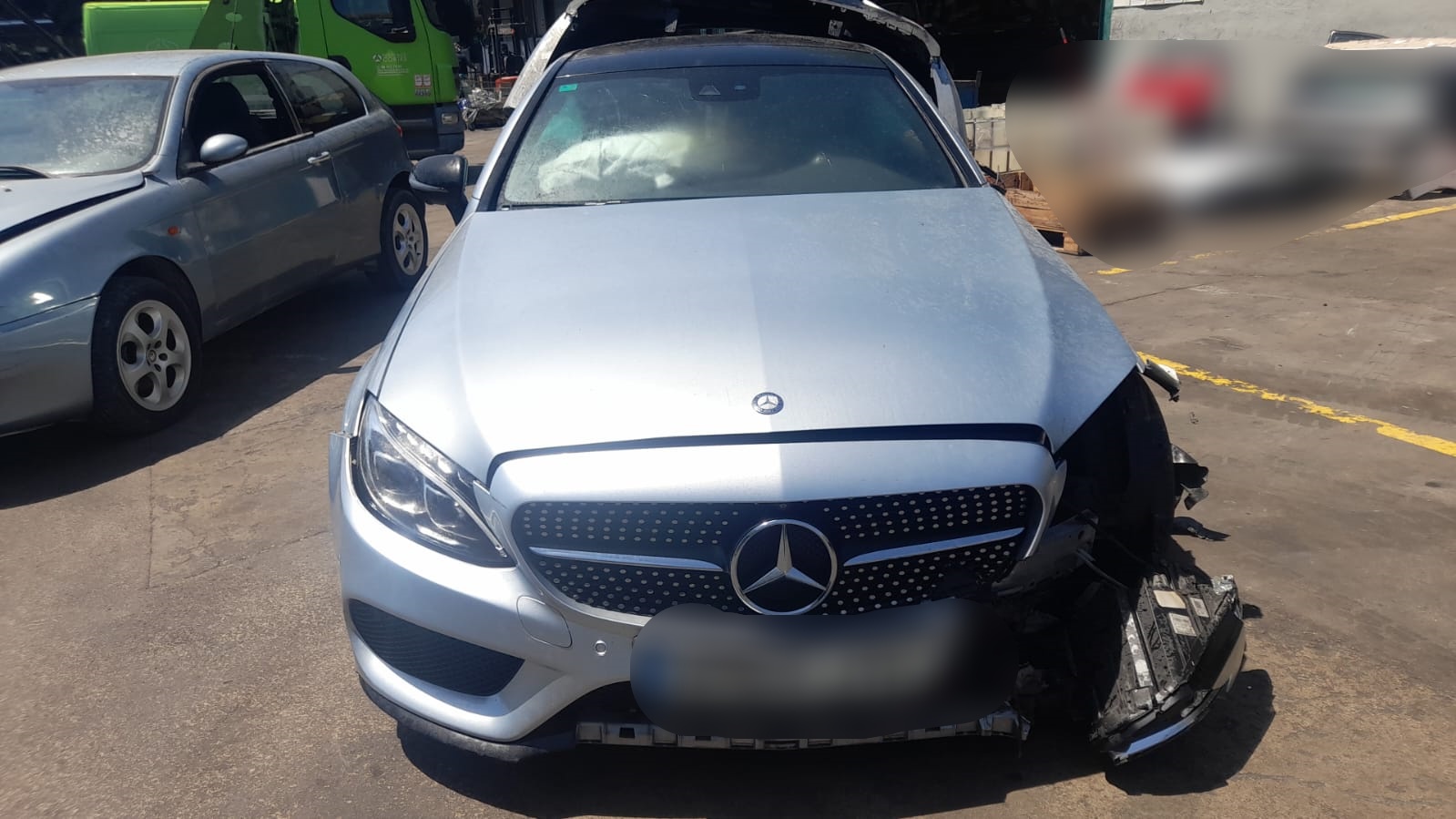 MERCEDES-BENZ C-Class W205/S205/C205 (2014-2023) Jobb oldali napellenző A2058108404 25825127