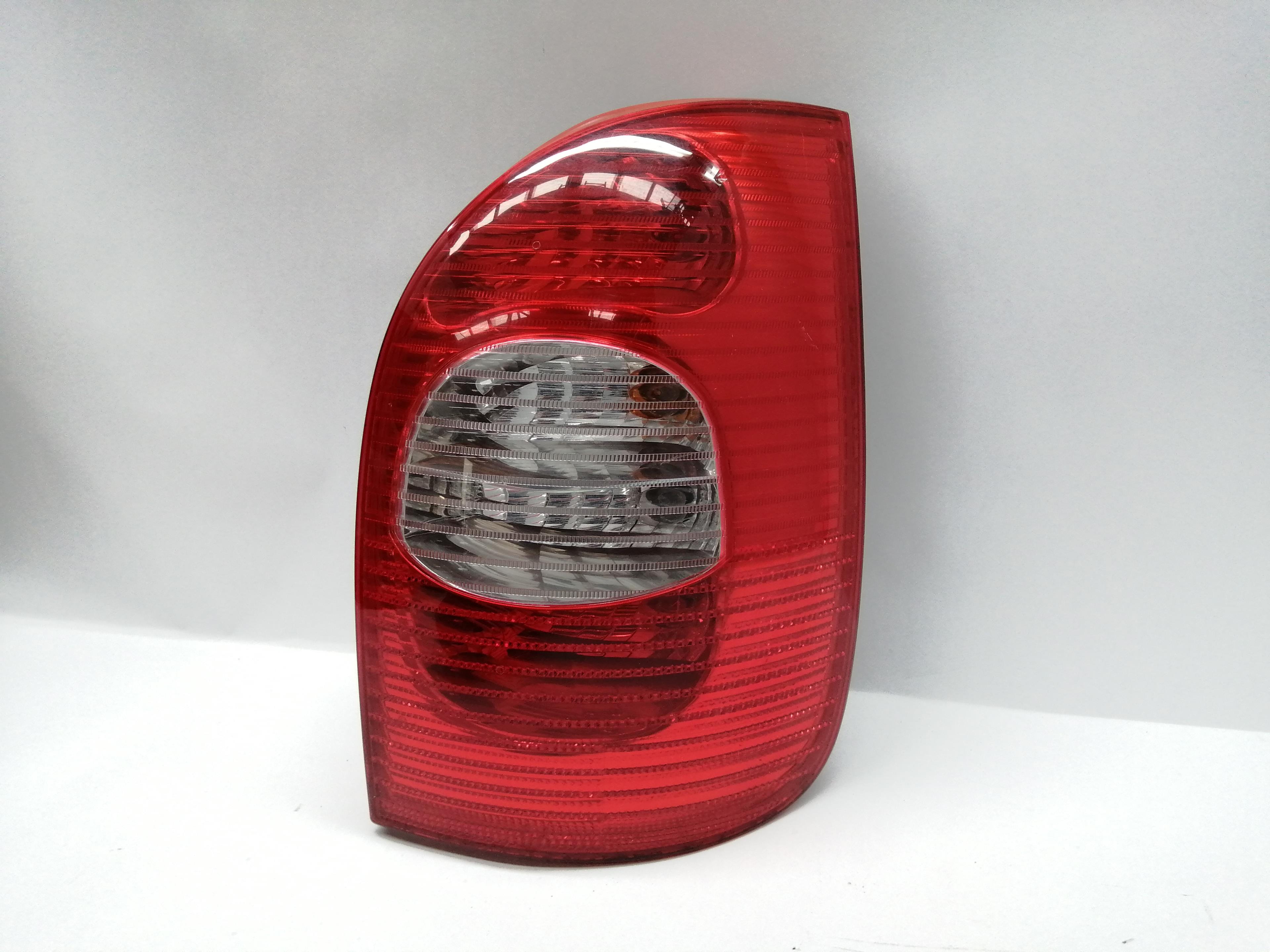 CITROËN Xsara Picasso 1 generation (1999-2010) Rear Right Taillight Lamp 6351T2 25198635