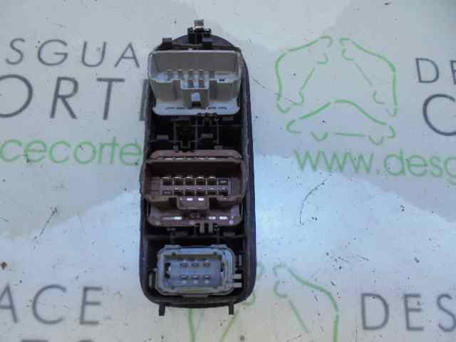 RENAULT Scenic 2 generation (2003-2010) Front Left Door Window Switch 156018070 18444118