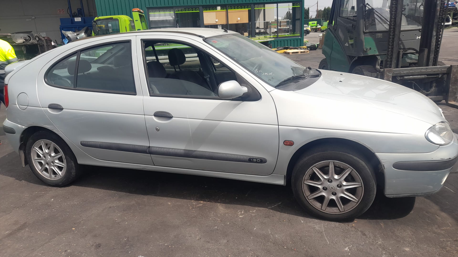 RENAULT Megane 1 generation (1995-2003) Фара передняя правая 7700427870D, 67743620 25058479