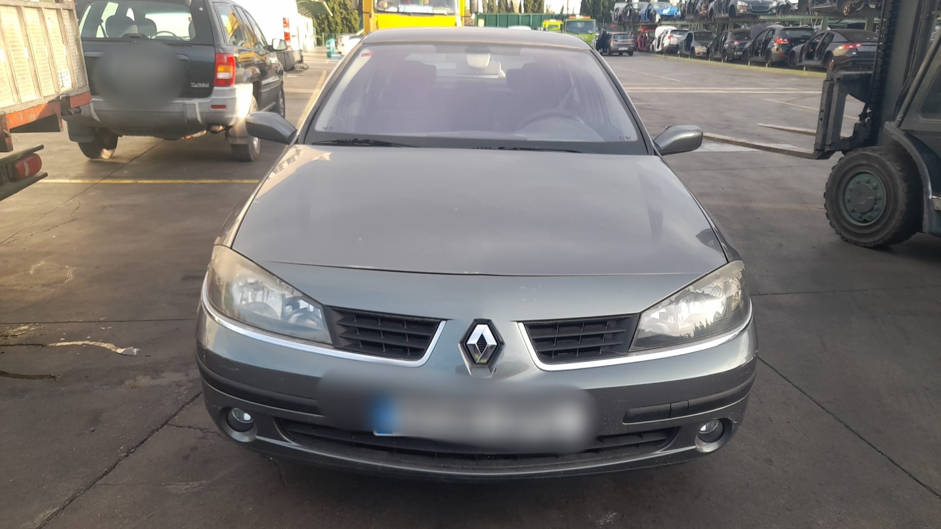 RENAULT Laguna 2 generation (2001-2007) Aizmugurējais buferis 7701206438 22631047