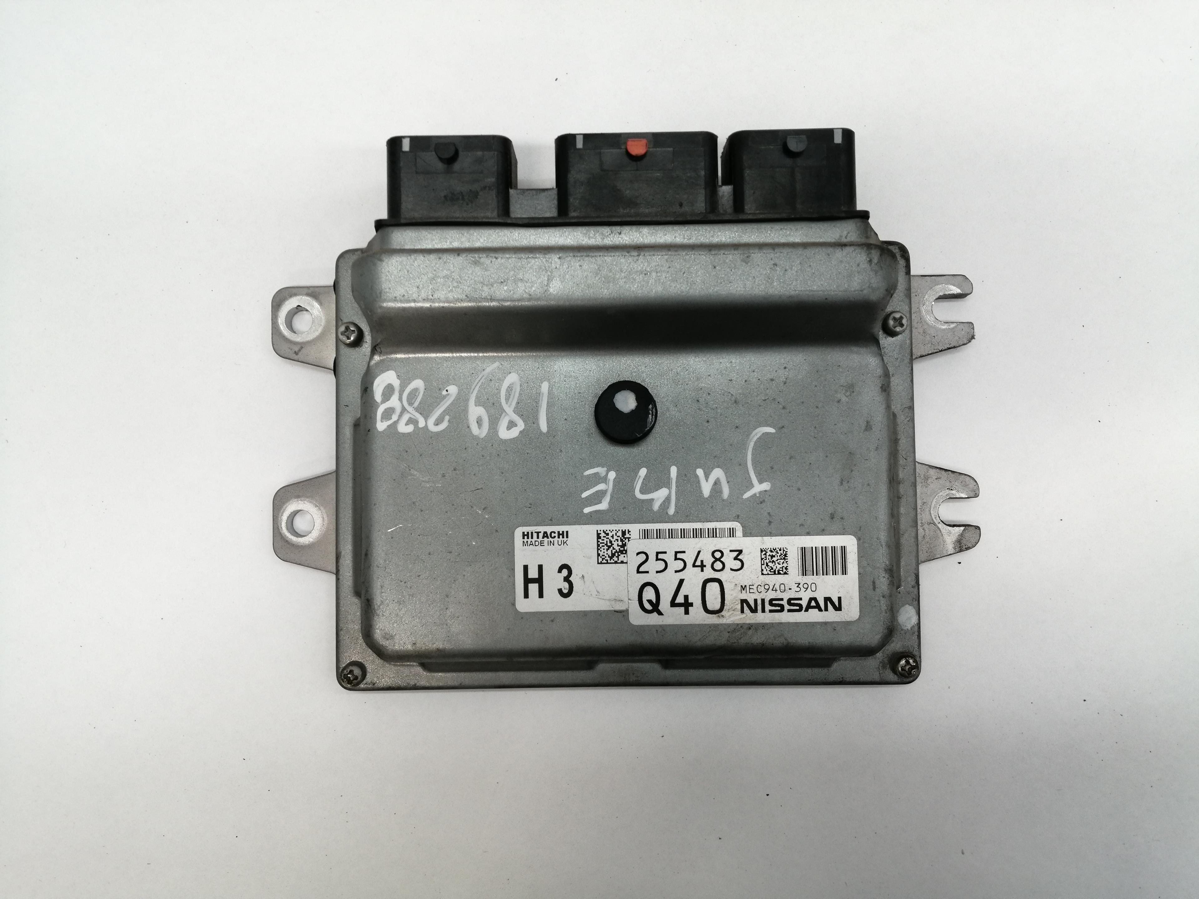 NISSAN Juke YF15 (2010-2020) Variklio kompiuteris 25690743