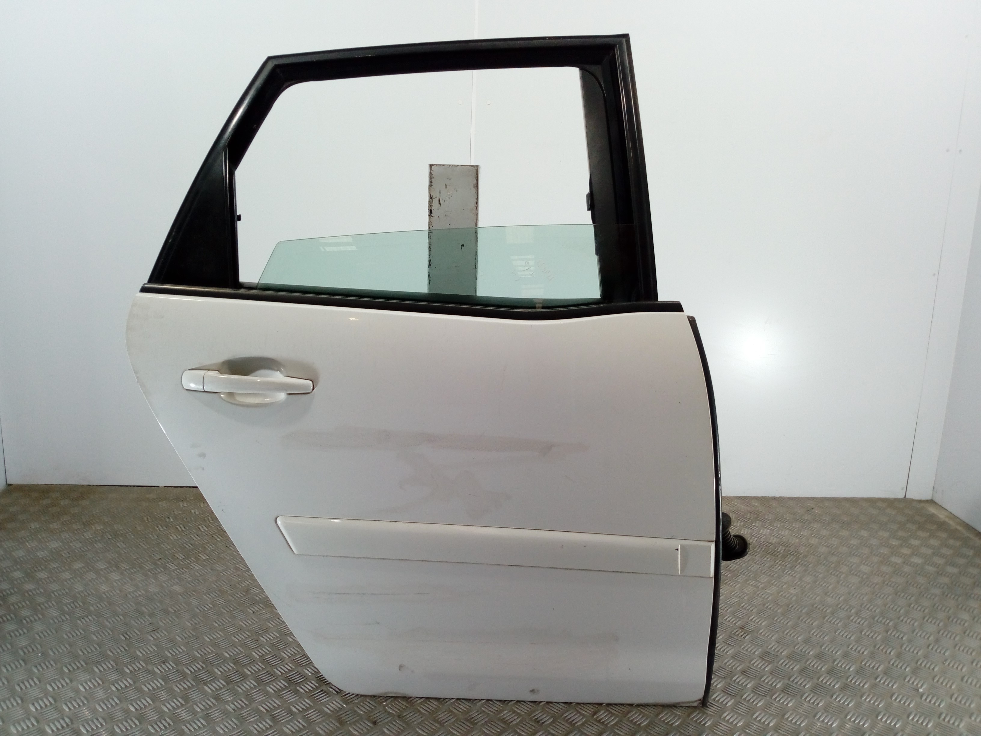 CITROËN C4 Picasso 1 generation (2006-2013) Rear Right Door 9008P7 24546601