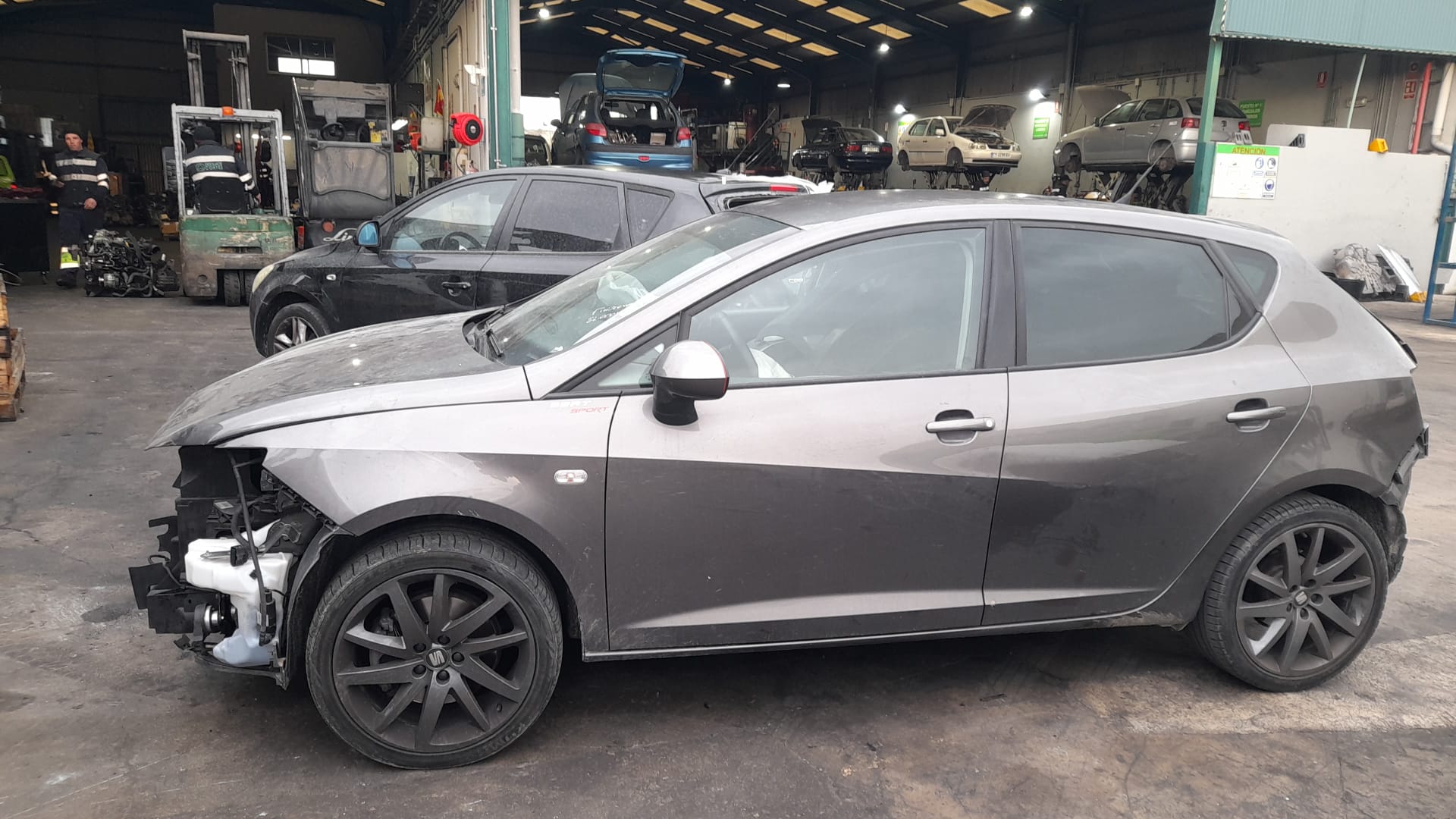 SEAT Ibiza 4 generation (2008-2017) Galinio dangčio (bagažinės) valytuvo varikliukas 6J4955711A, 6J4955711A 18643245