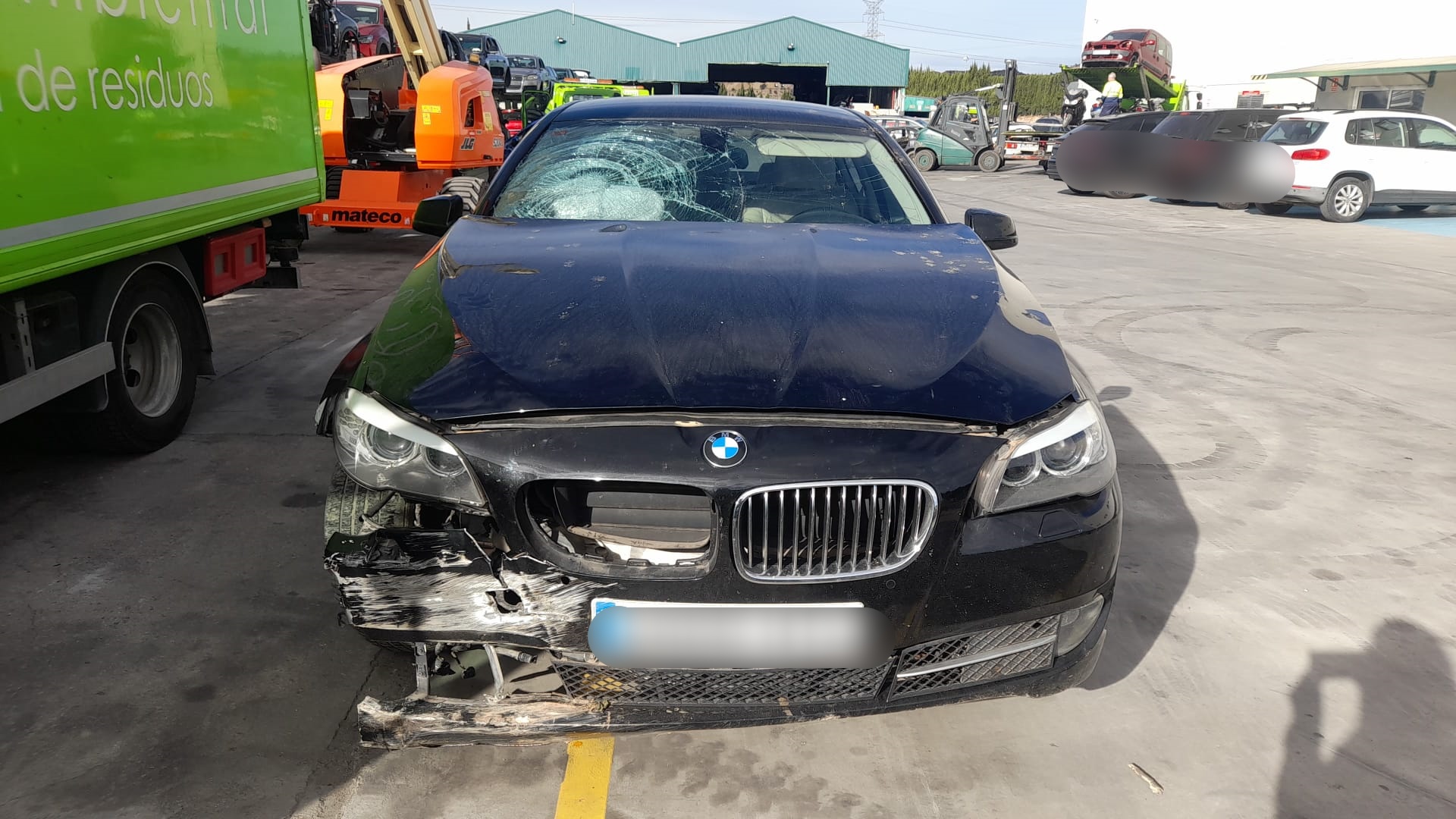 BMW 5 Series F10/F11 (2009-2017) Front Left Wheel Hub 31216775769 18601551