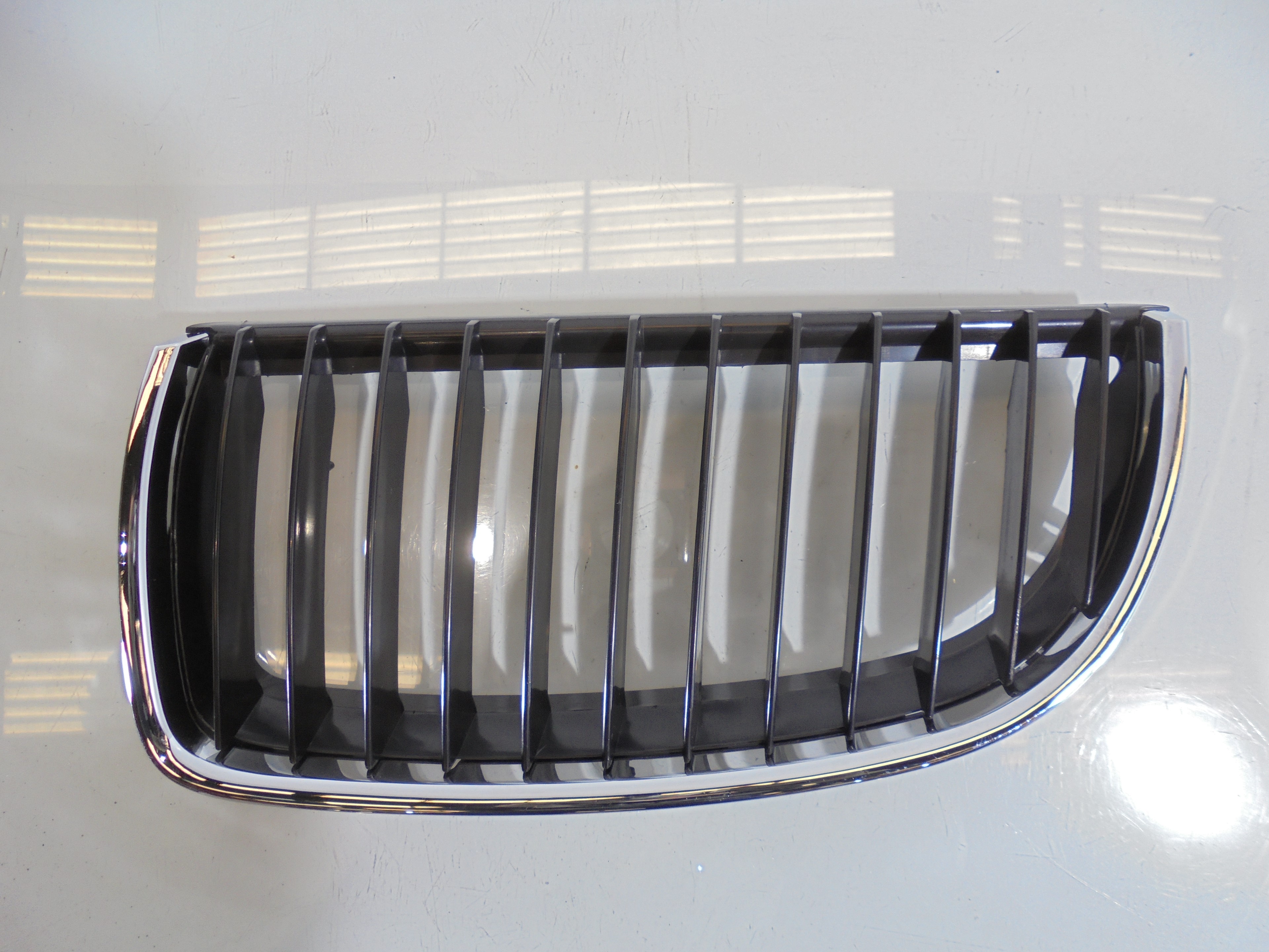 BMW 3 Series E90/E91/E92/E93 (2004-2013) Radiator Grille PT807AL 18528837