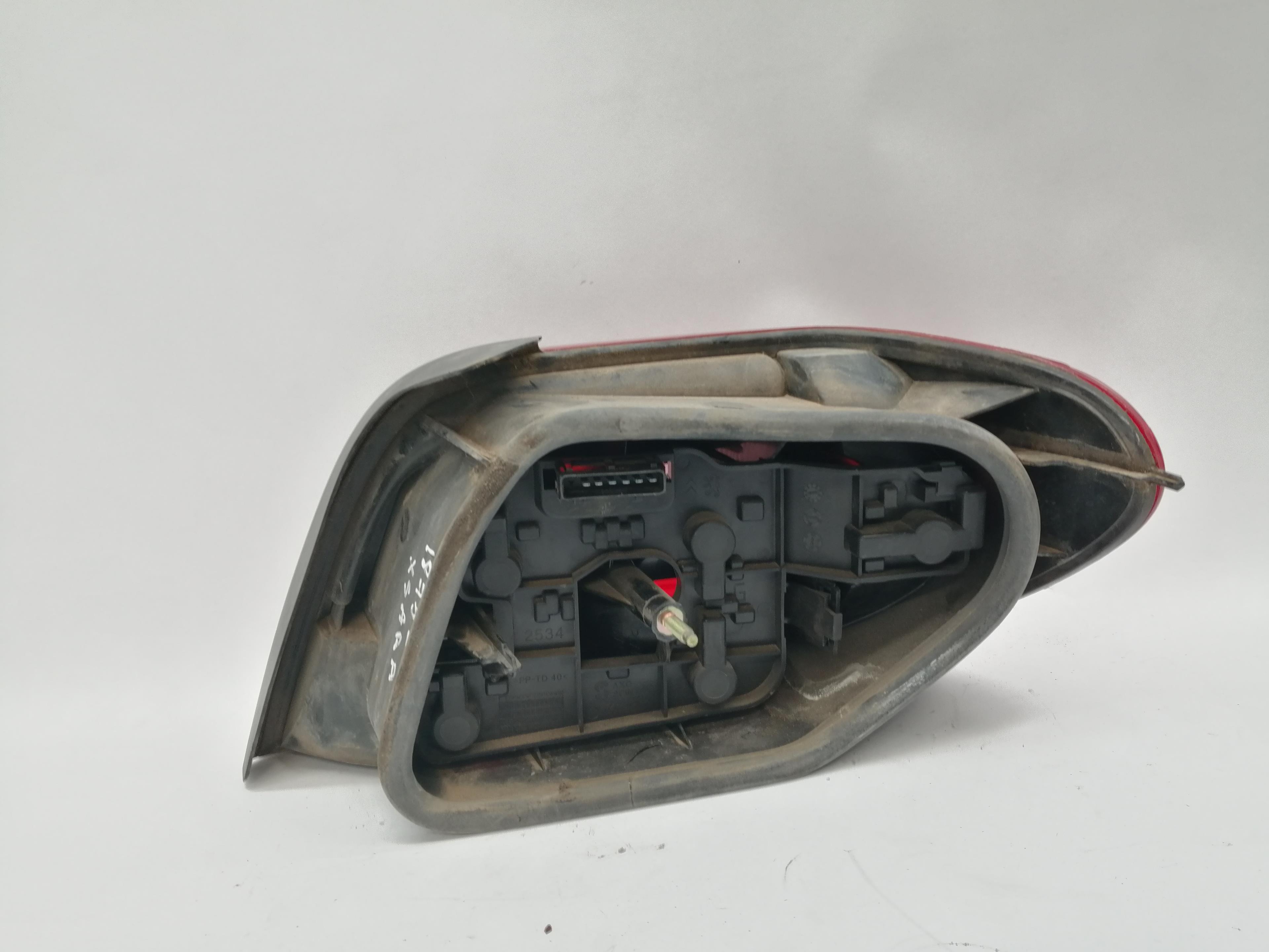 CITROËN Xsara 1 generation (1997-2004) Rear Left Taillight 6350P0 25196321