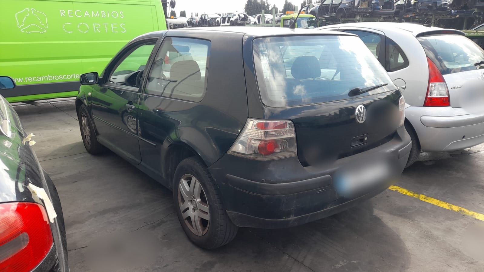 VOLKSWAGEN Golf 4 generation (1997-2006) Крышка багажника 1J6827025G 23652168