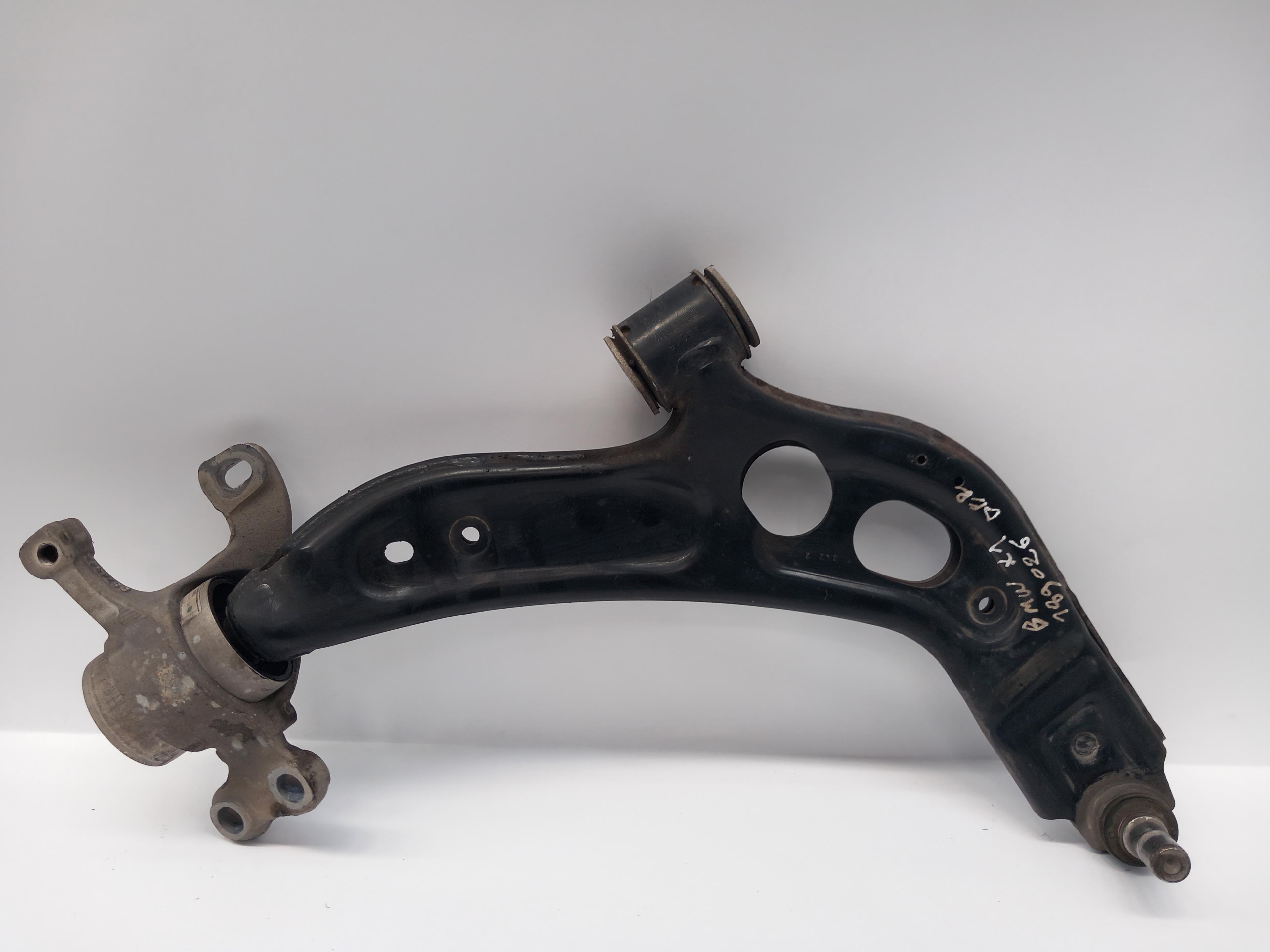 BMW X1 F48/F49 (2015-2023) Främre höger arm 31126879844 25327893