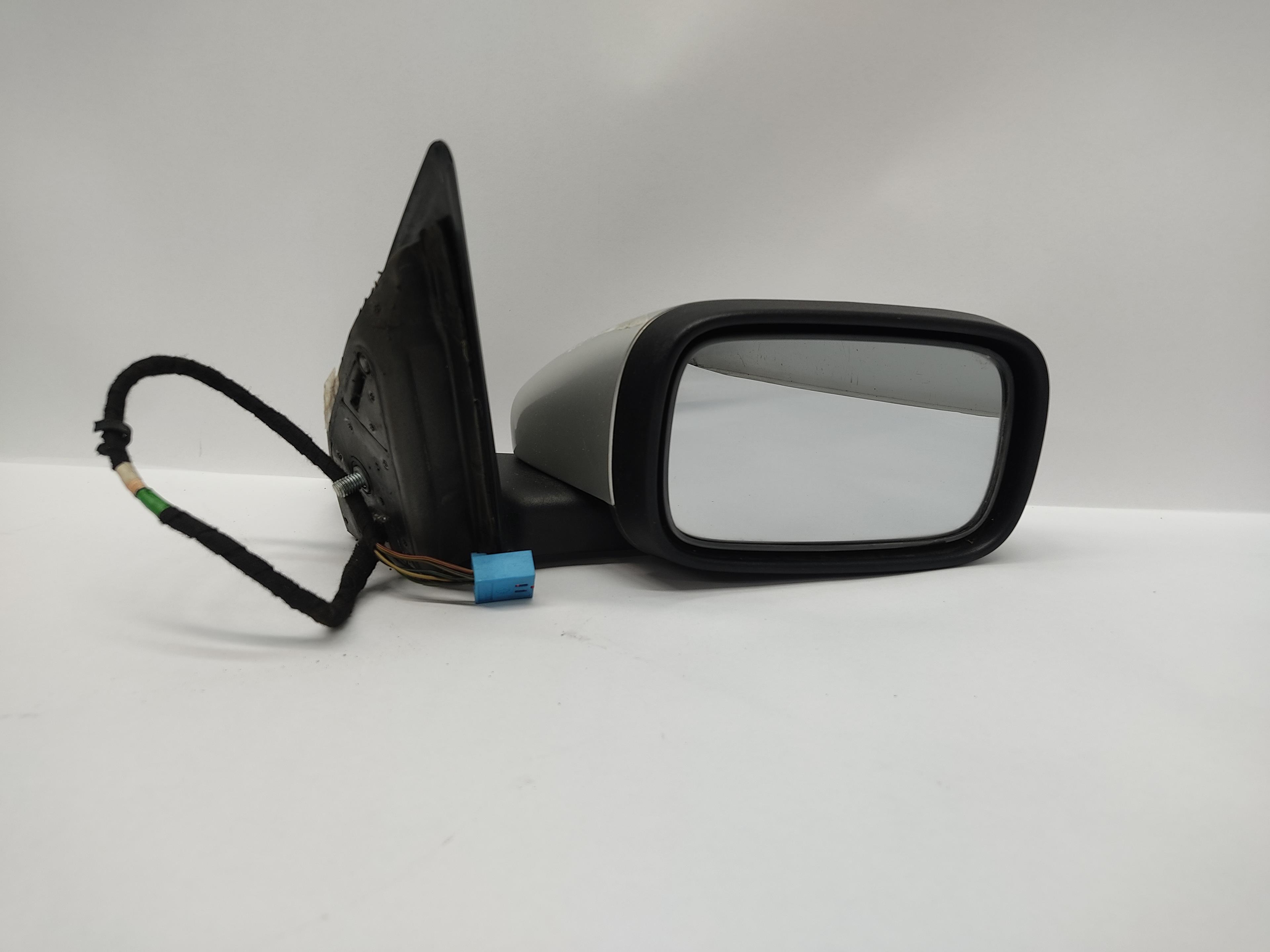 VOLVO S40 2 generation (2004-2012) Right Side Wing Mirror 25348335
