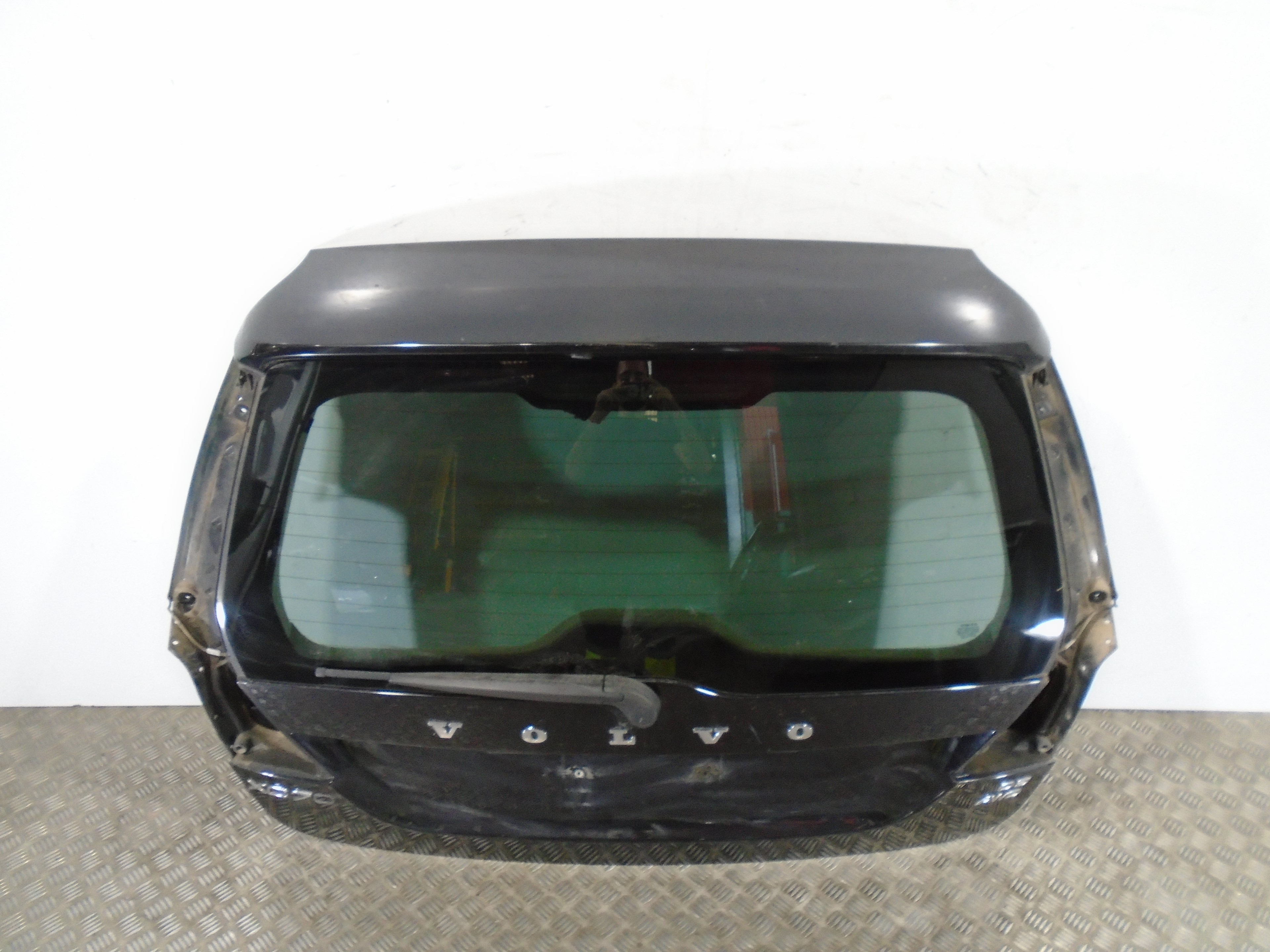 VOLVO V70 2 generation (2000-2008) Заден капак на багажника 39807944 18632777