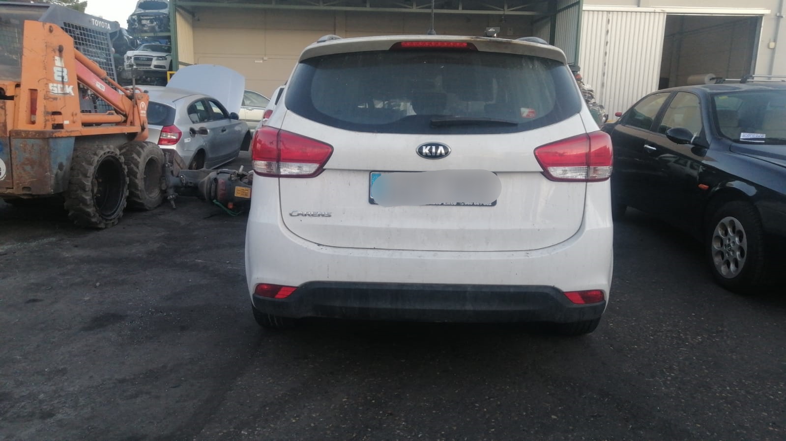 KIA Carens 3 generation (RP) (2013-2019) Фонарь задний левый 92403A4020 25163015