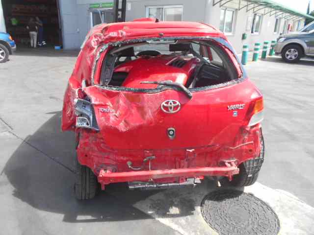 TOYOTA Yaris 2 generation (2005-2012) Vasemman etuoven ikkunansäädin 698200D041 18341310