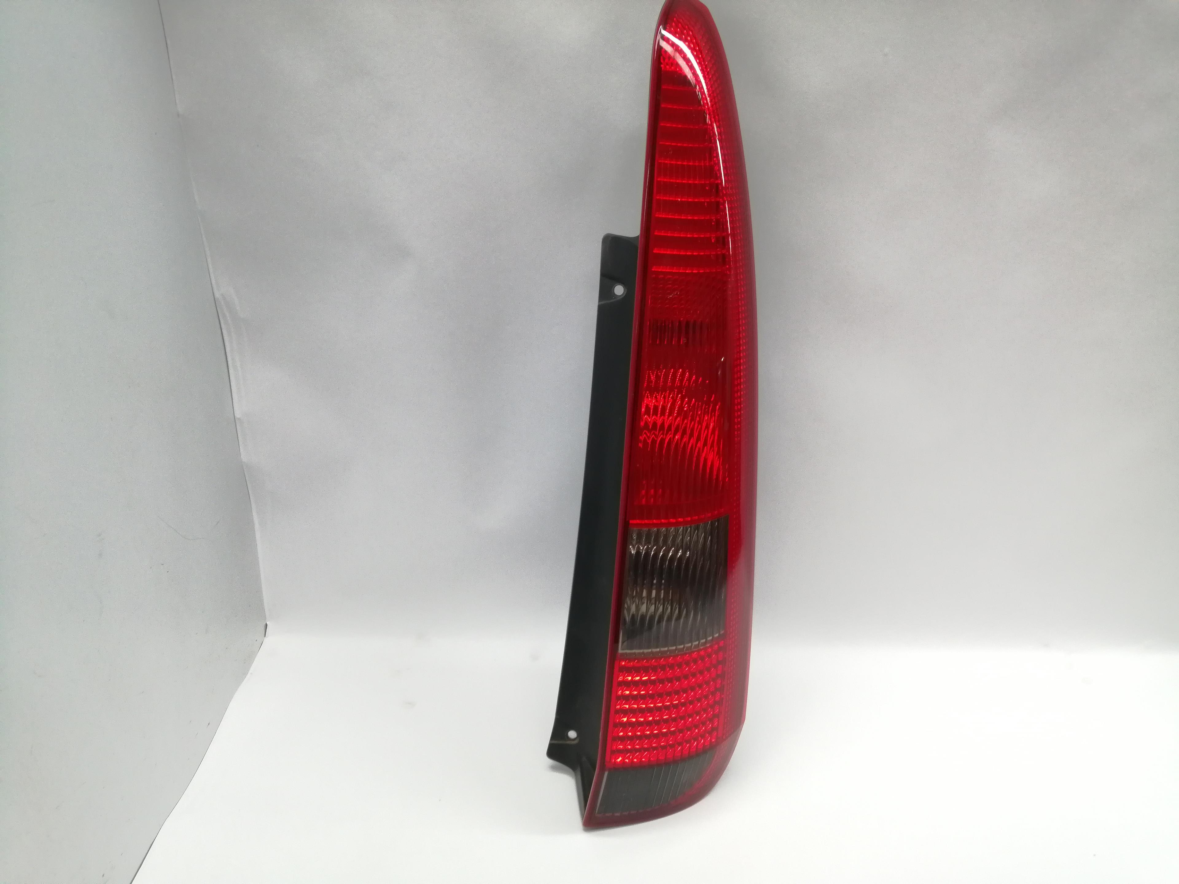 FORD Fusion 1 generation (2002-2012) Rear Right Taillight Lamp 1324515 25198613