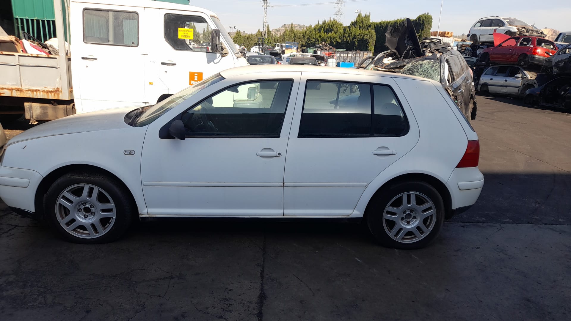 VOLKSWAGEN Bora 1 generation (1998-2005) Galinės dešinės durys 1J6833056F 18655086