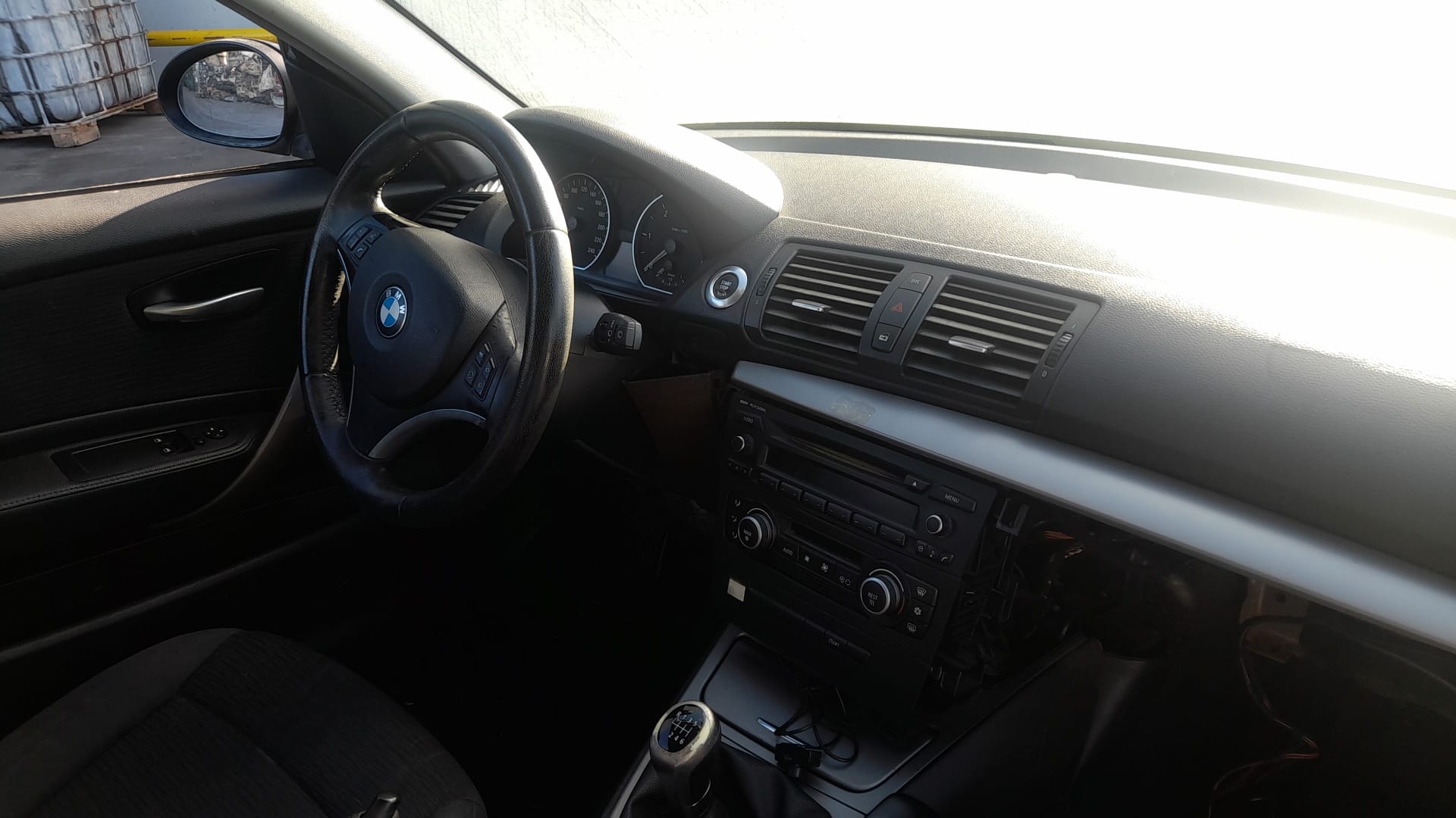 BMW 1 Series E81/E82/E87/E88 (2004-2013) Front Right Door 41007207446 18640889