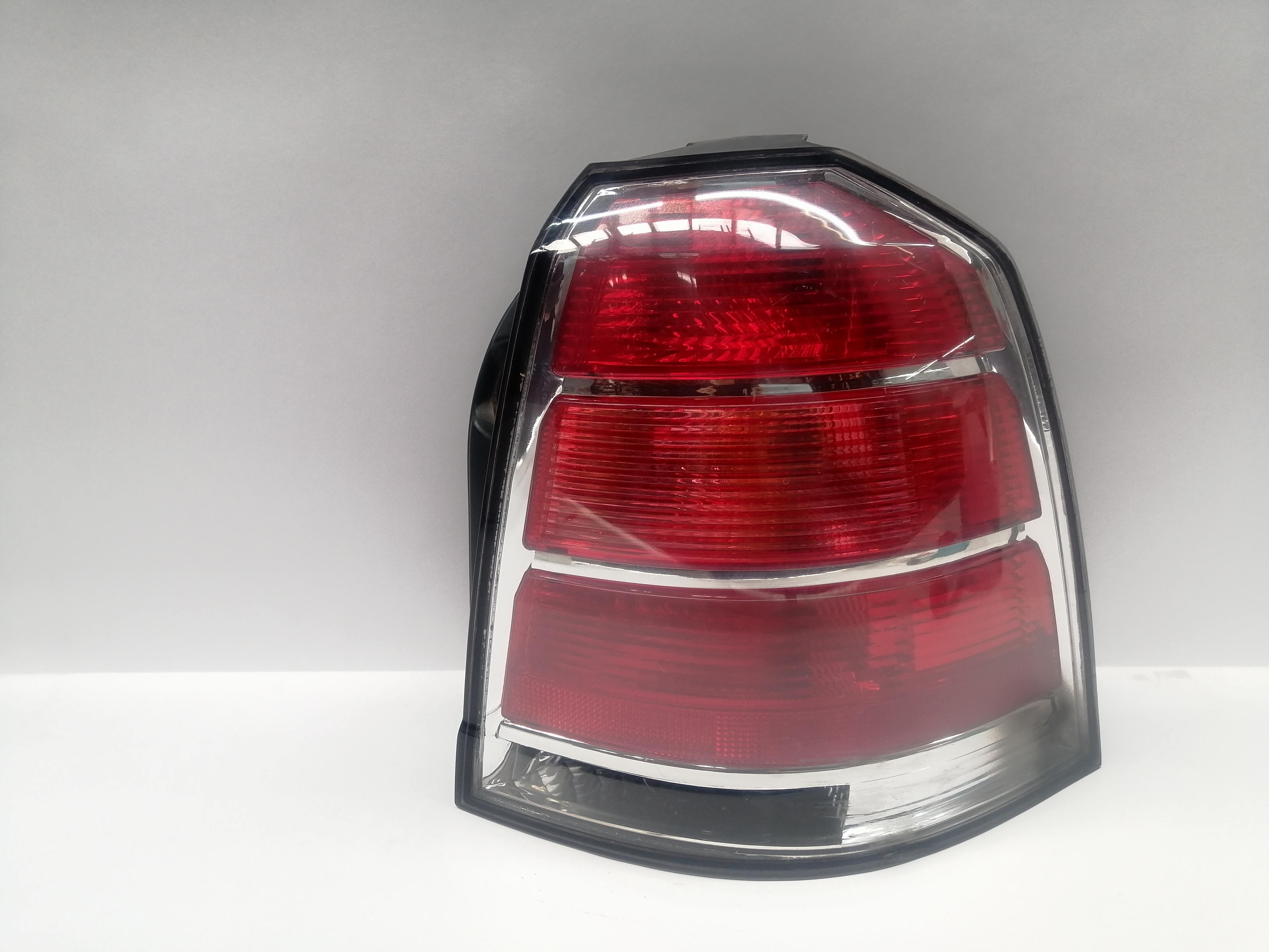 OPEL Zafira B (2005-2010) Rear Right Taillight Lamp 93183066 25505832
