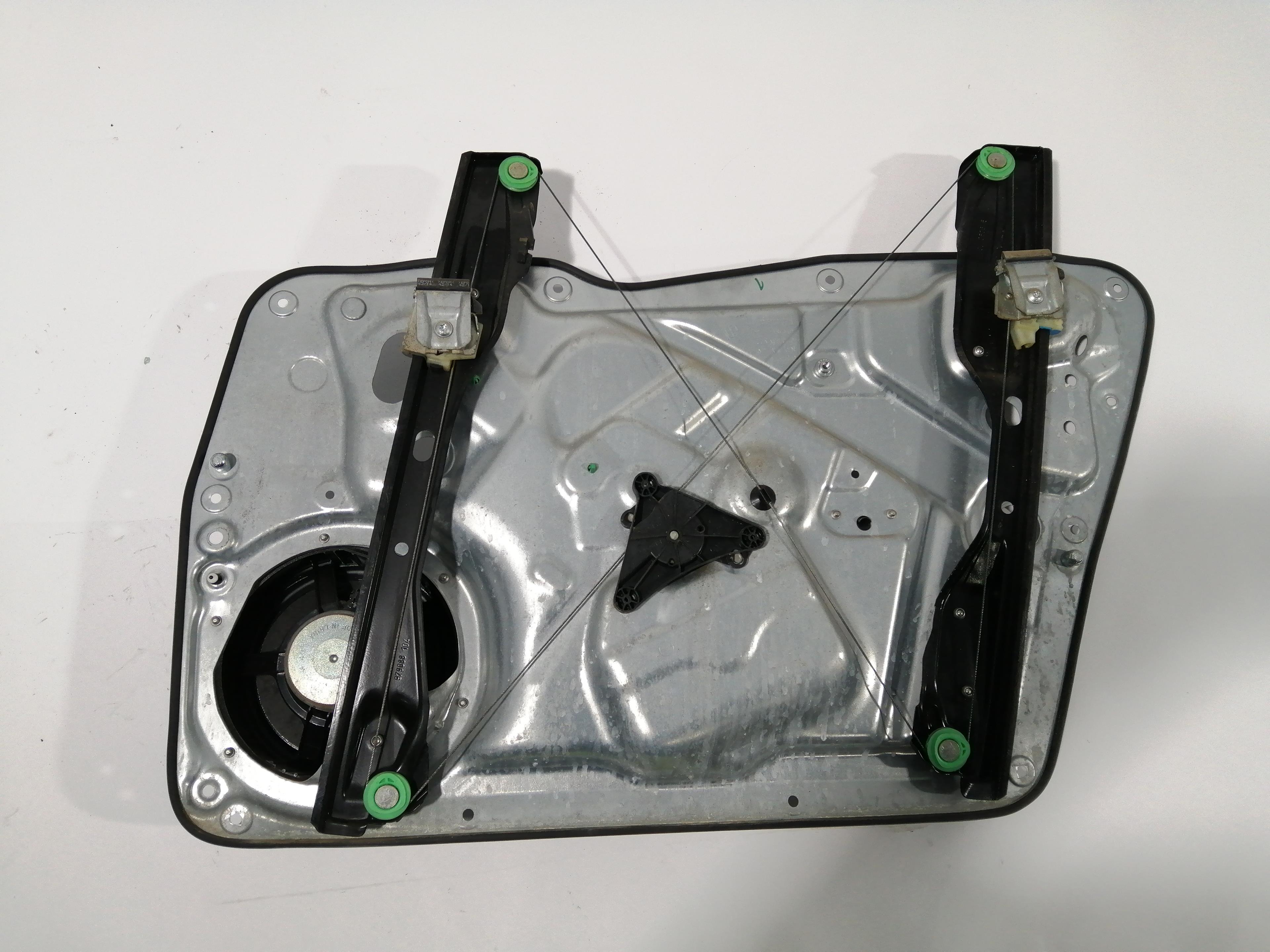 VOLKSWAGEN Tiguan 1 generation (2007-2017) Front Left Door Window Regulator 5N0837461 25178854