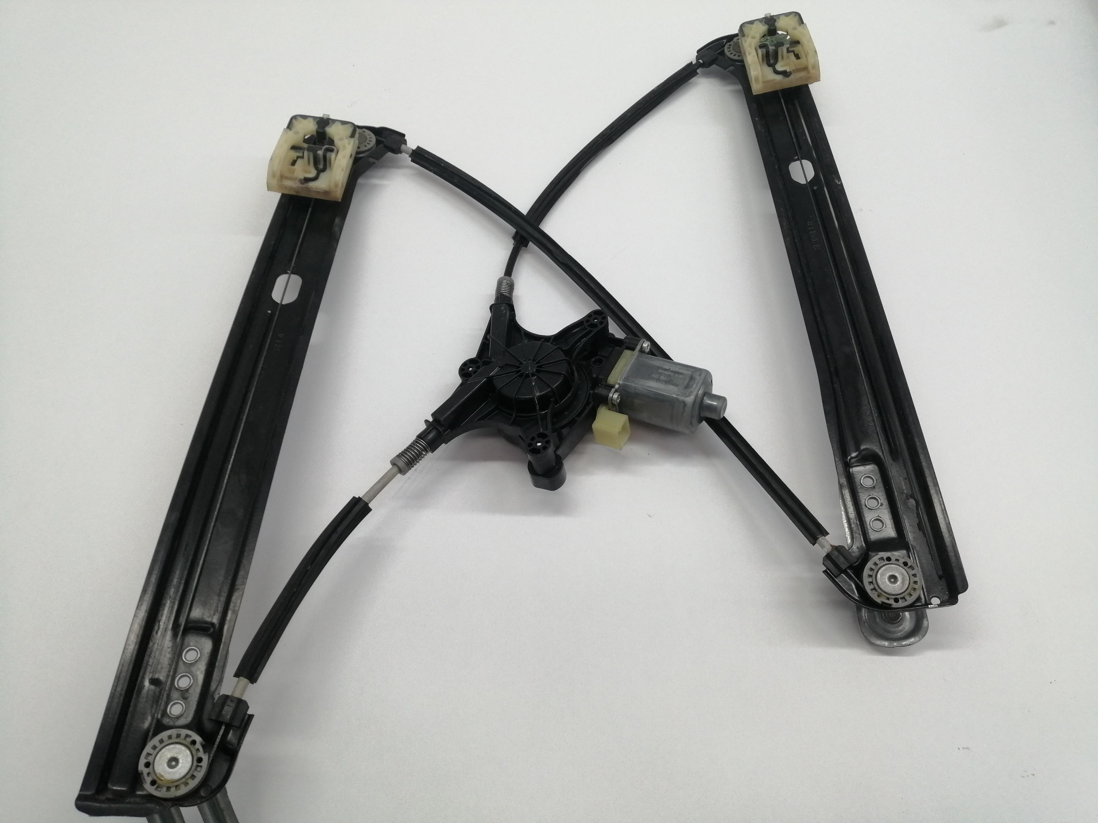 SEAT Ateca 1 generation (2016-2024) Front Left Door Window Regulator 5Q0959801C 21940330