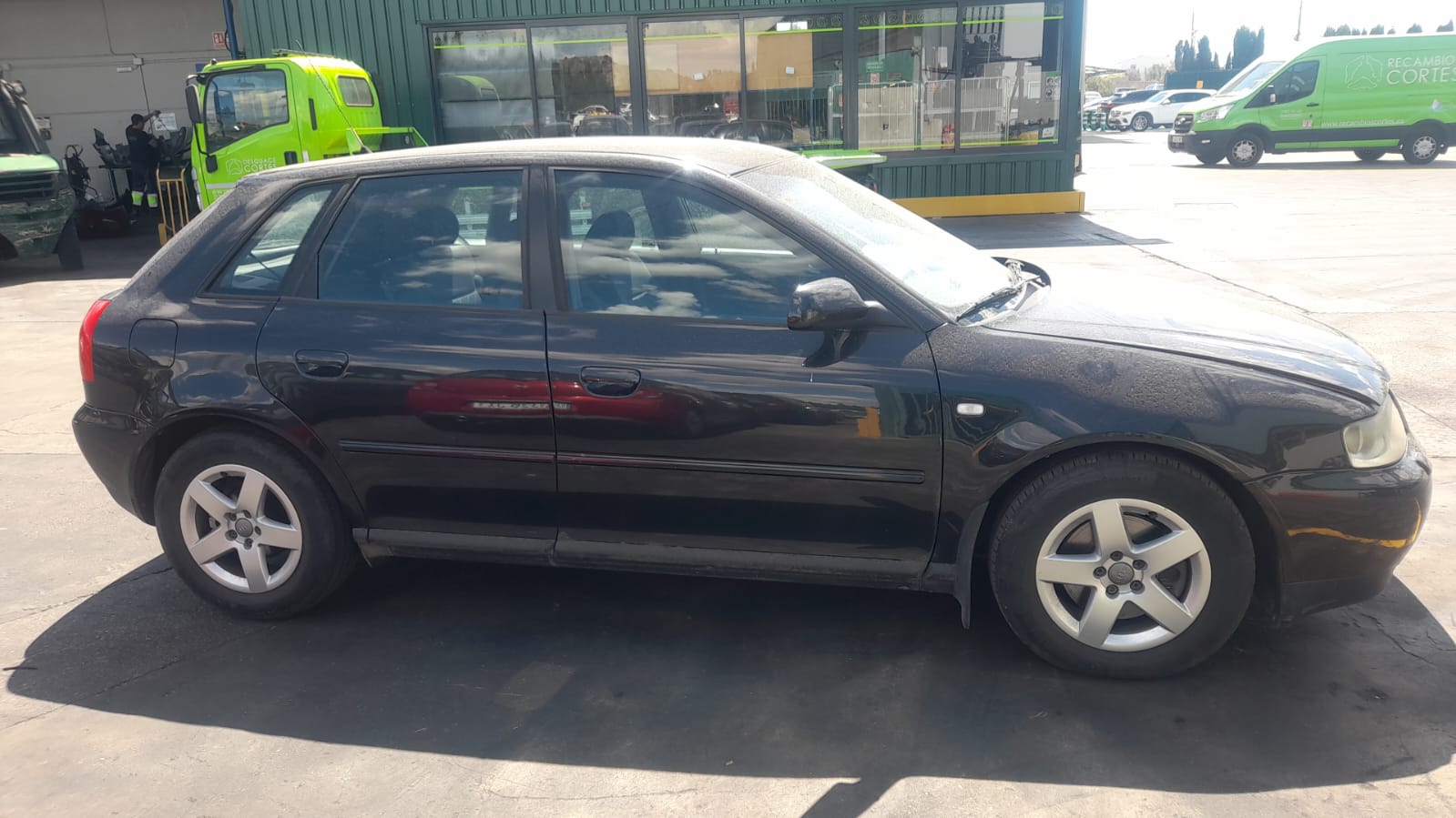 AUDI A3 8L (1996-2003) Крыло переднее правое 8L0821106B 25204380