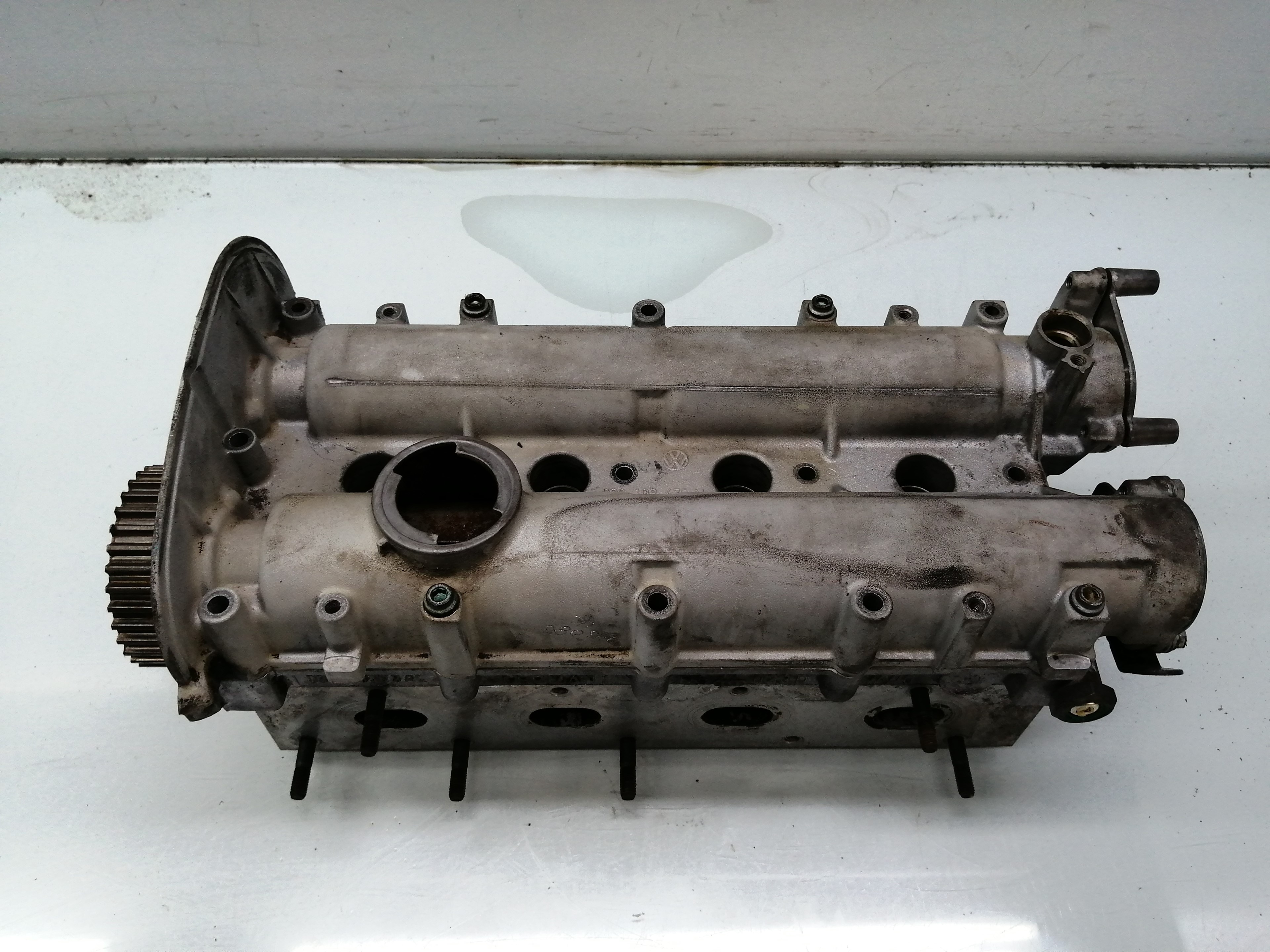 SEAT Ibiza 2 generation (1993-2002) Engine Cylinder Head 036103373AC 24015447