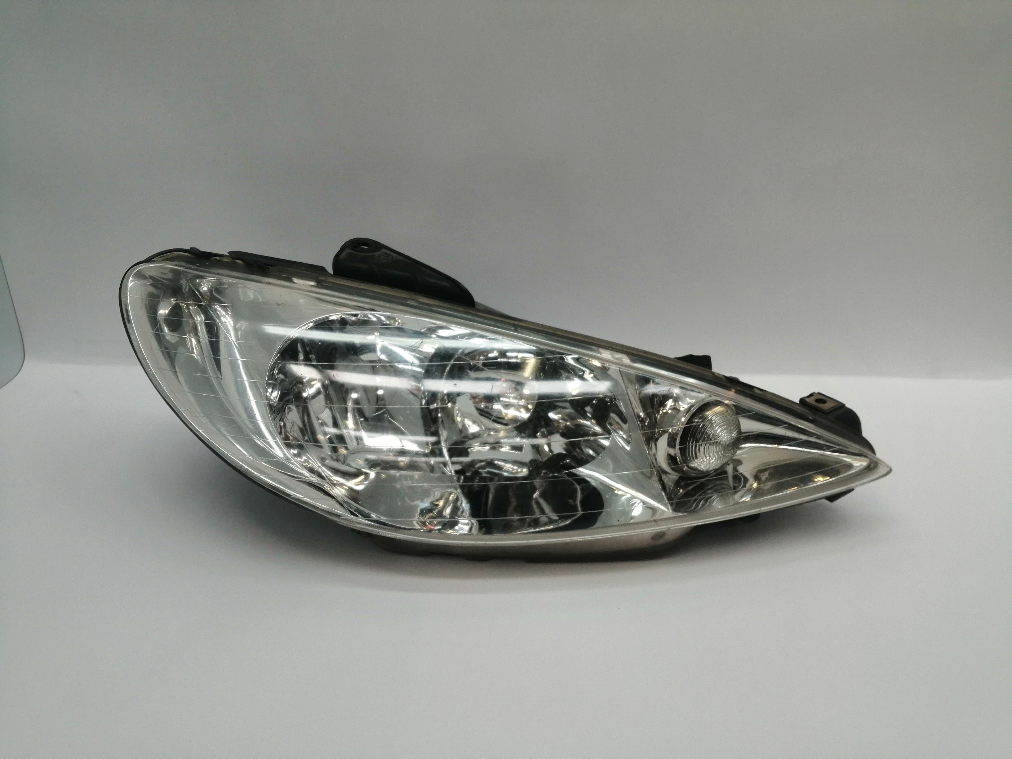 RENAULT 206 1 generation (1998-2009) Front Right Headlight 9628666780, 6205S9 23536106