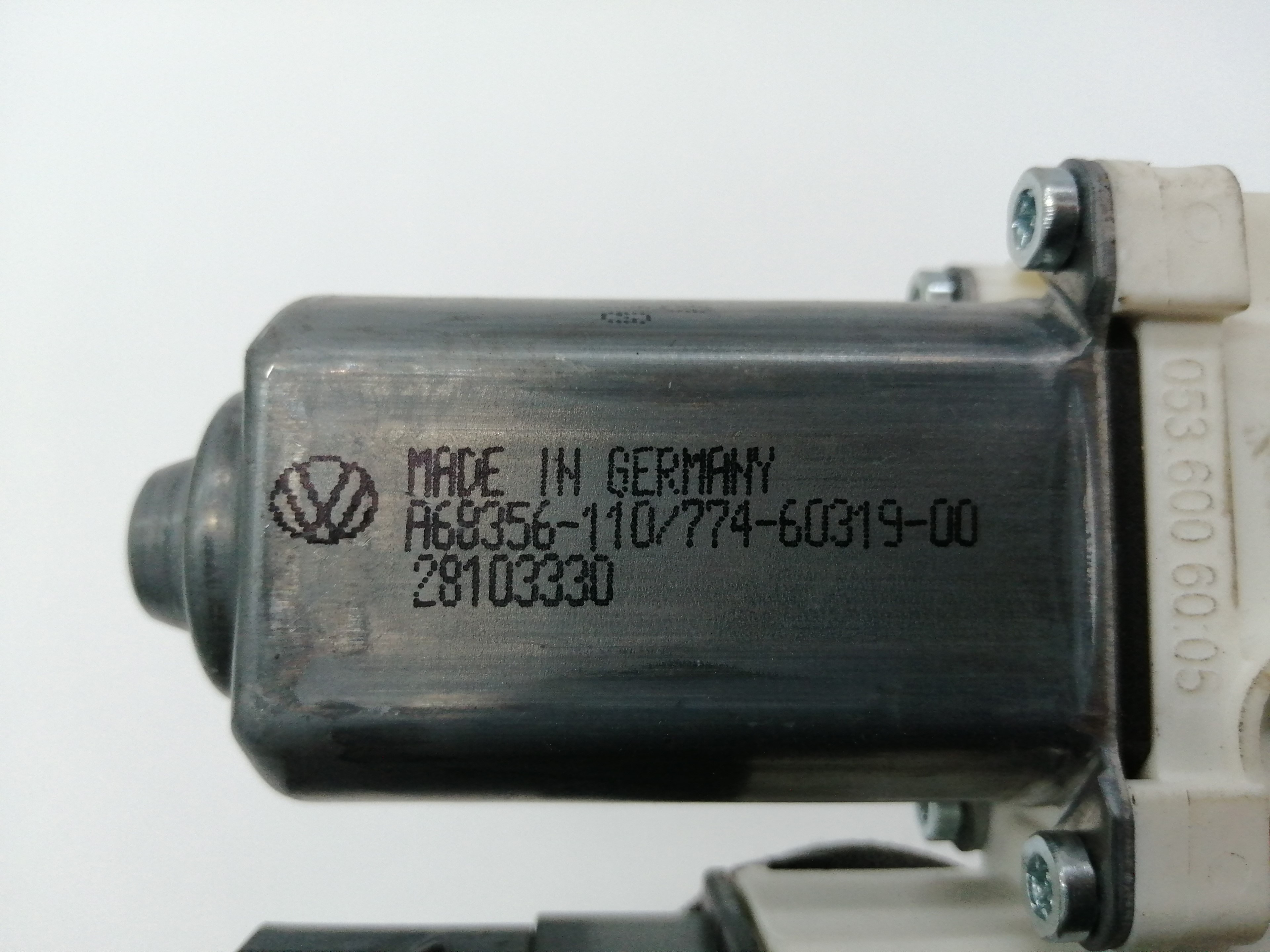 VOLKSWAGEN Tiguan 1 generation (2007-2017) Rear Left Door Window Control Motor 5N0959703F 25125625