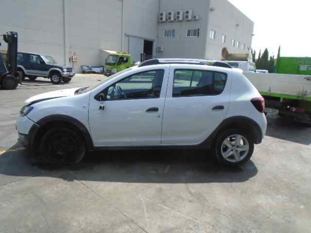 DACIA Sandero 2 generation (2013-2020) Стартер 233007689R 25200881