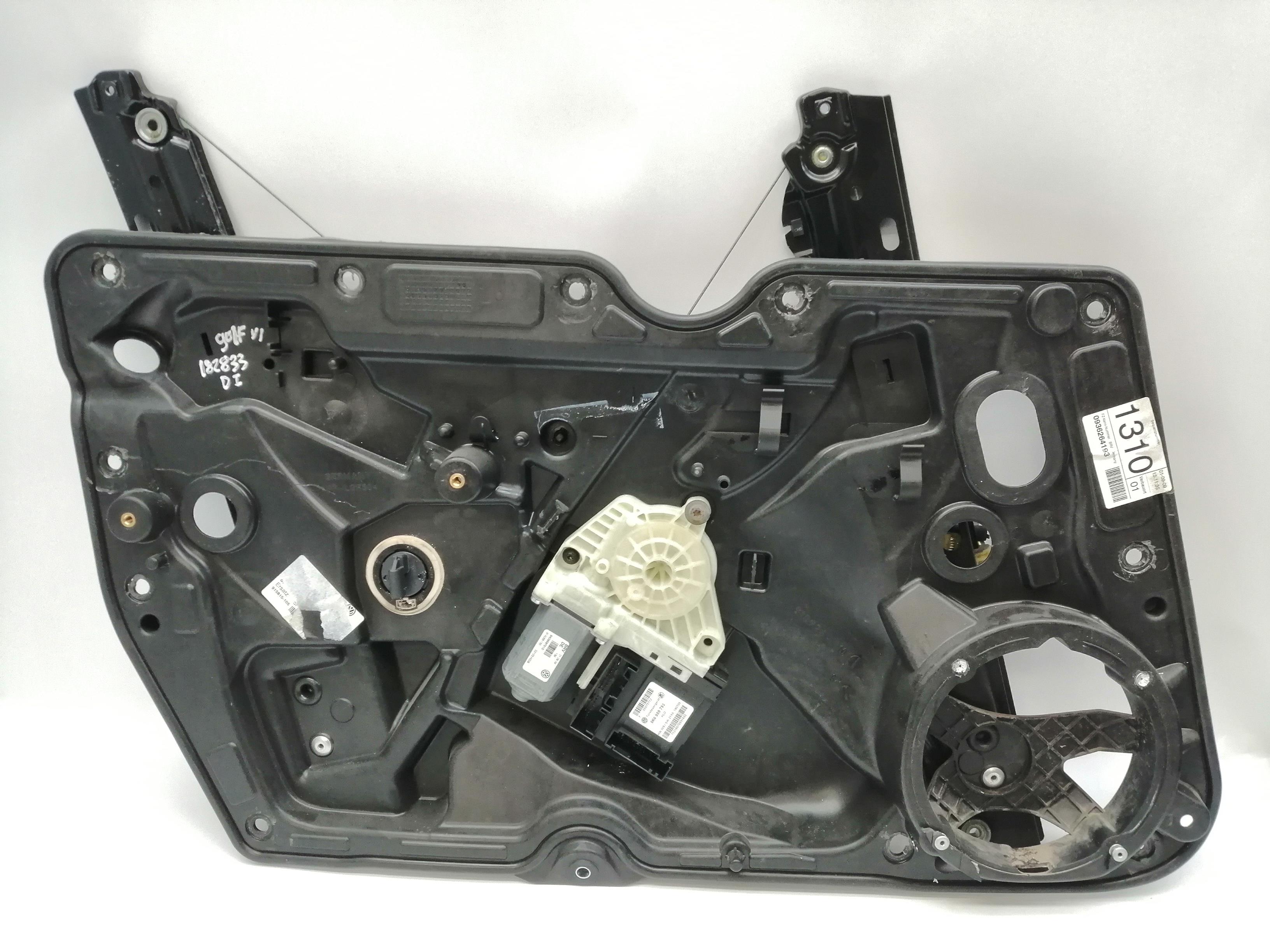 VOLKSWAGEN Golf 6 generation (2008-2015) Priekinių kairių durų stiklo pakelėjas 5K0837461B 24034091