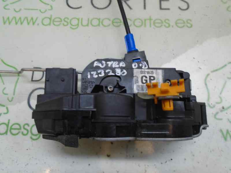 OPEL Astra J (2009-2020) Front Right Door Lock 13503802 18427040