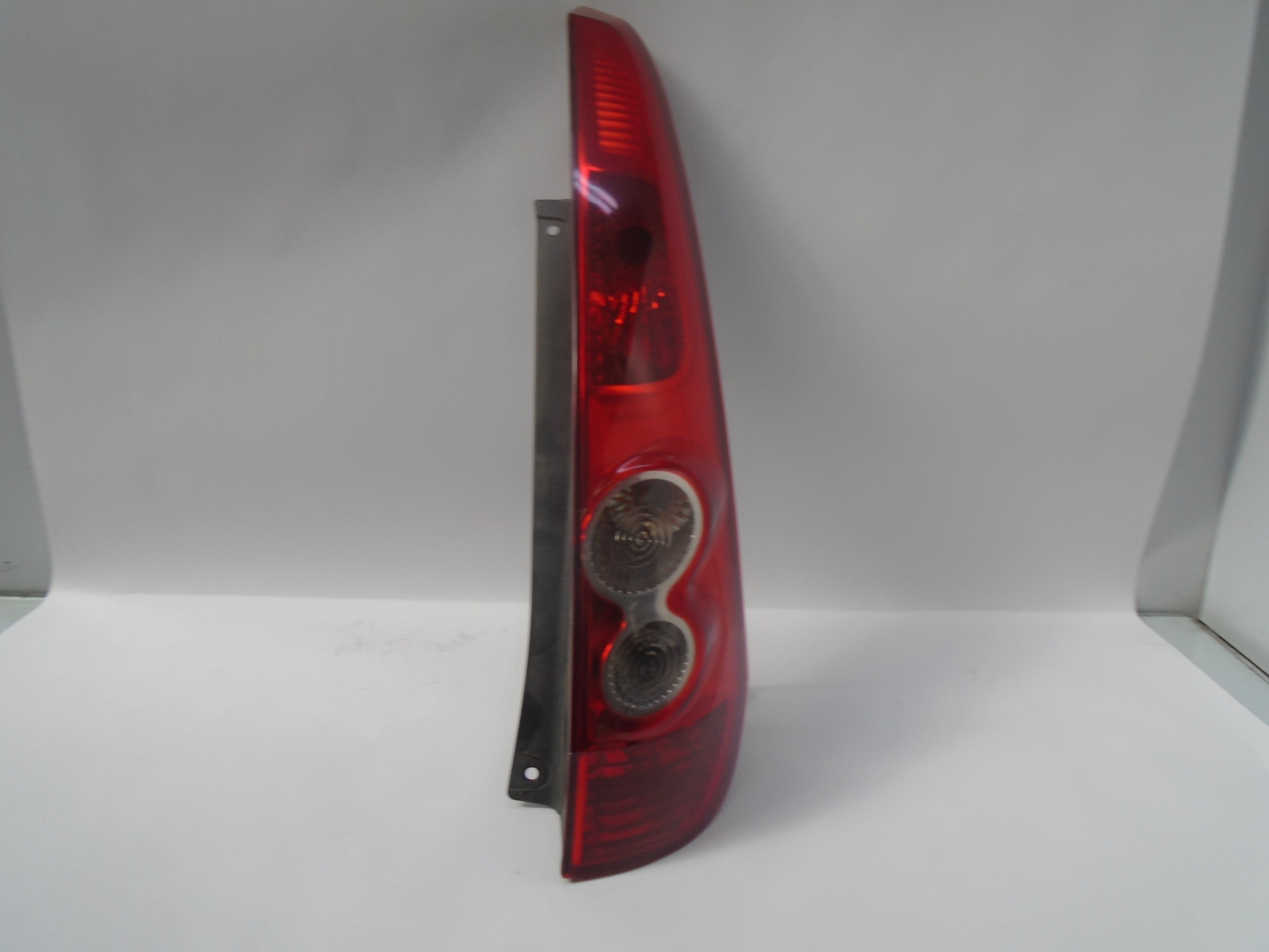 FORD Fiesta 5 generation (2001-2010) Rear Right Taillight Lamp 1437625 18536130