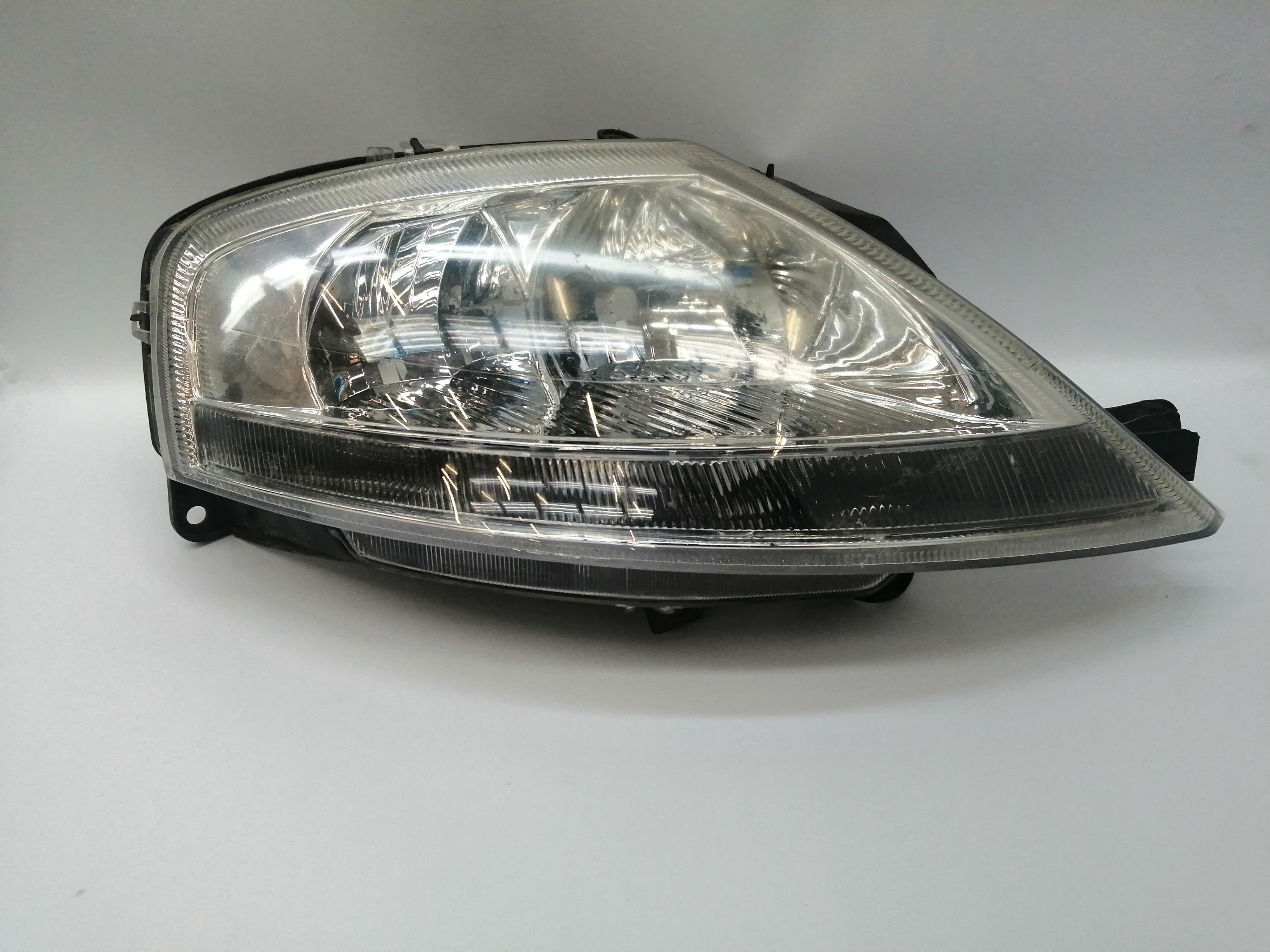 CITROËN C3 1 generation (2002-2010) Front Right Headlight 6205Z6 24462691