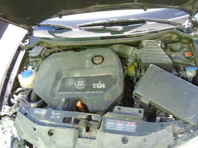 SEAT Cordoba 2 generation (1999-2009) Engine Cover 038103925E 25104226