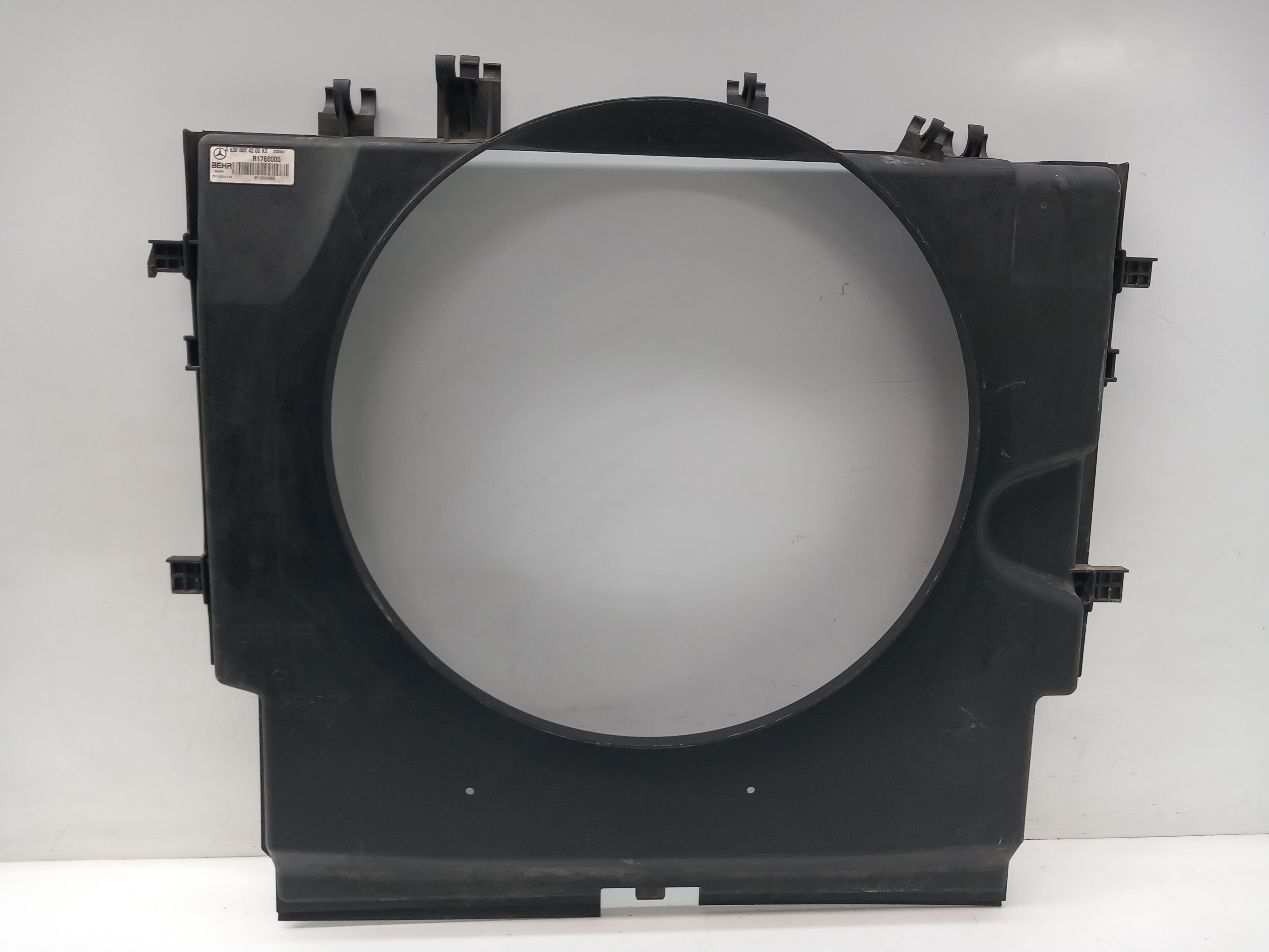 MERCEDES-BENZ Viano W639 (2003-2015) Televizoriaus komplektas (radiatorių panelė) A6395051855, A6395004200KZ, A6395051855 24548526