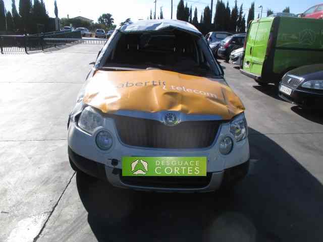 SKODA Yeti 1 generation (2009-2018) Замок задней левой двери 5K4839015R 18627133