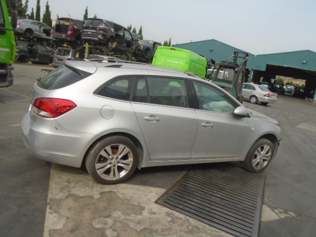 CHEVROLET Cruze 1 generation (2009-2015) Generatorius 13588296 25114408